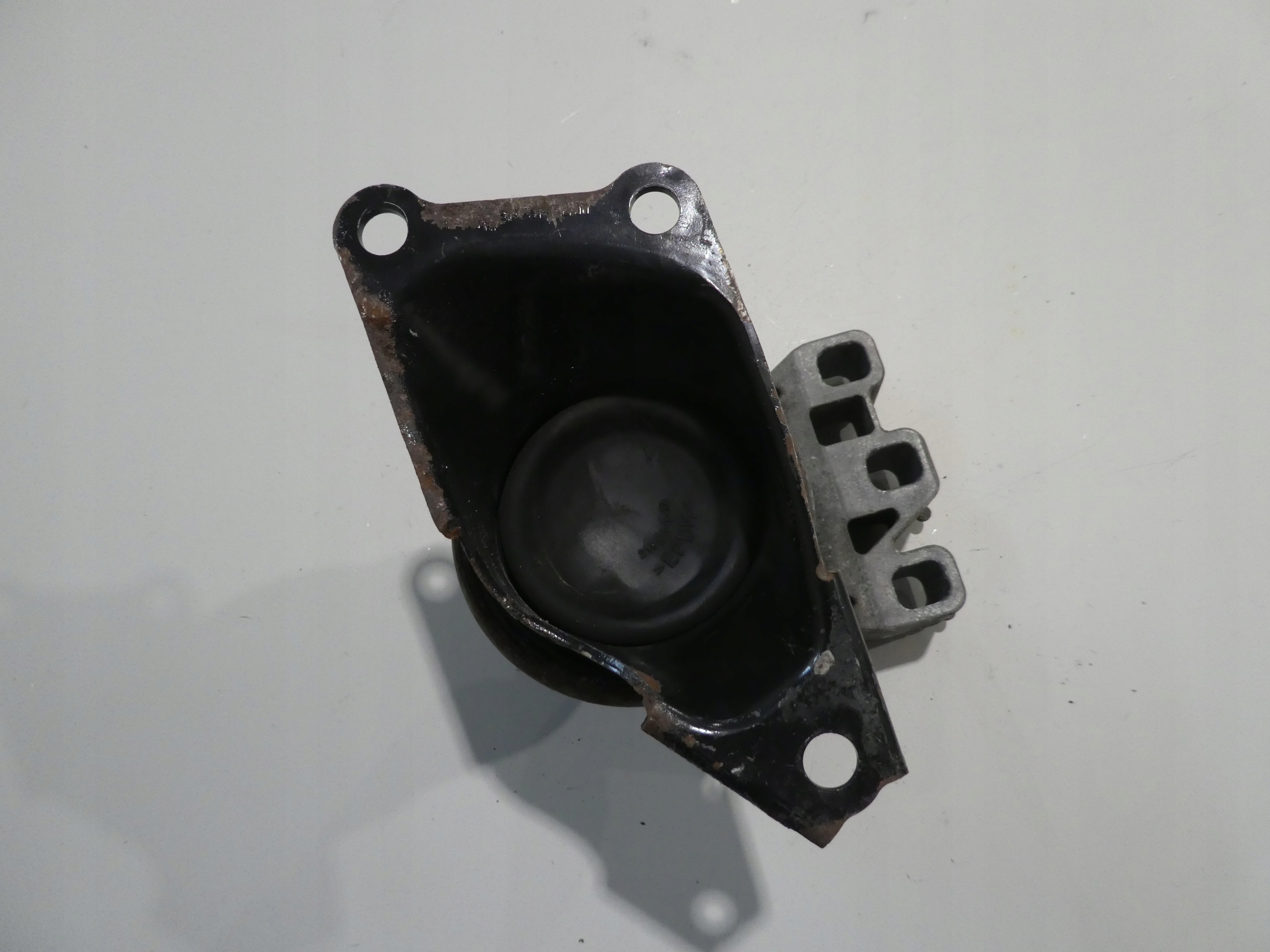 T5 LIFT 2.0TDI engine mount 7H0199256J 7E0199207