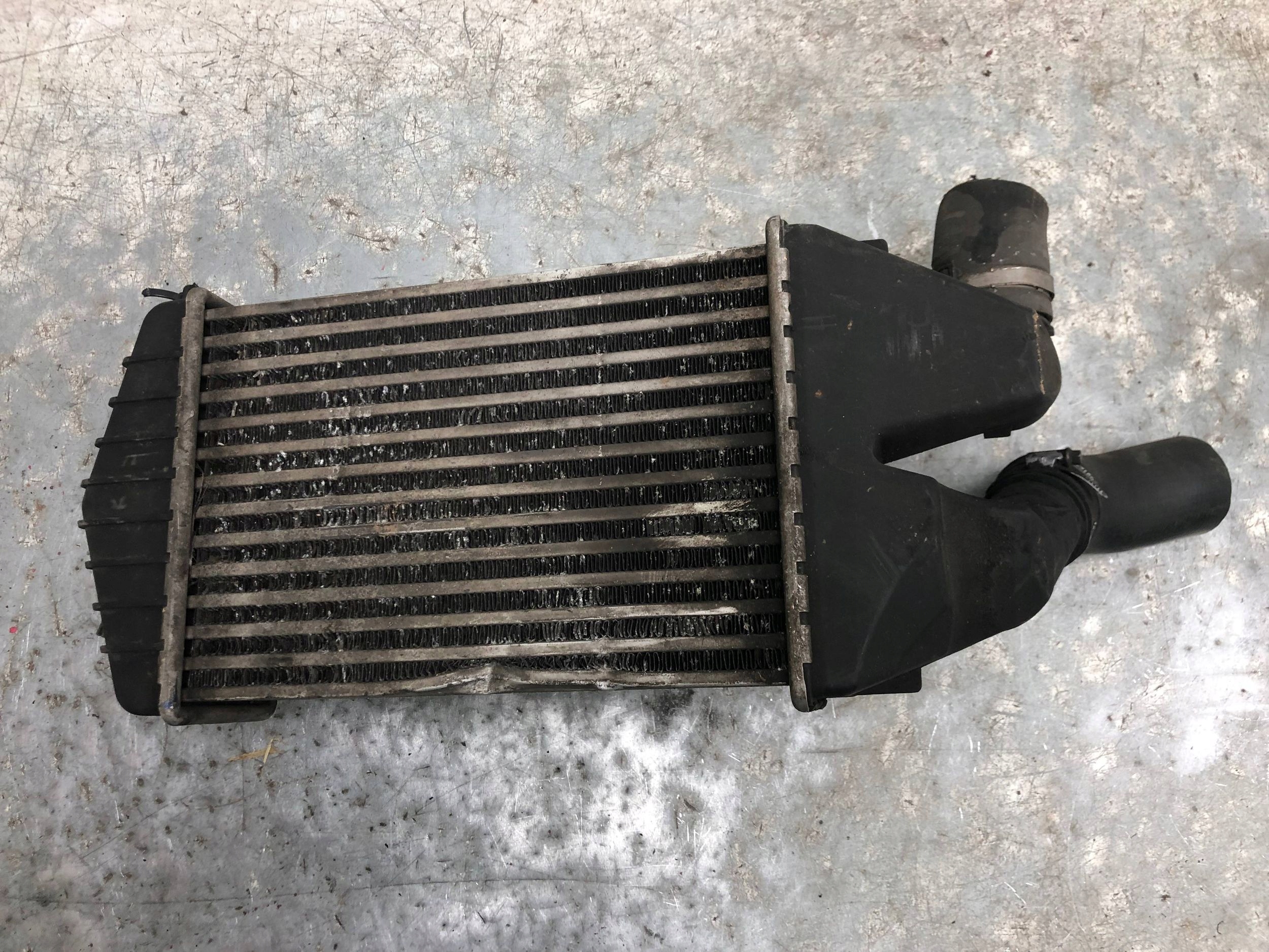 radiator intercooler OPEL ASTRA H 13213402