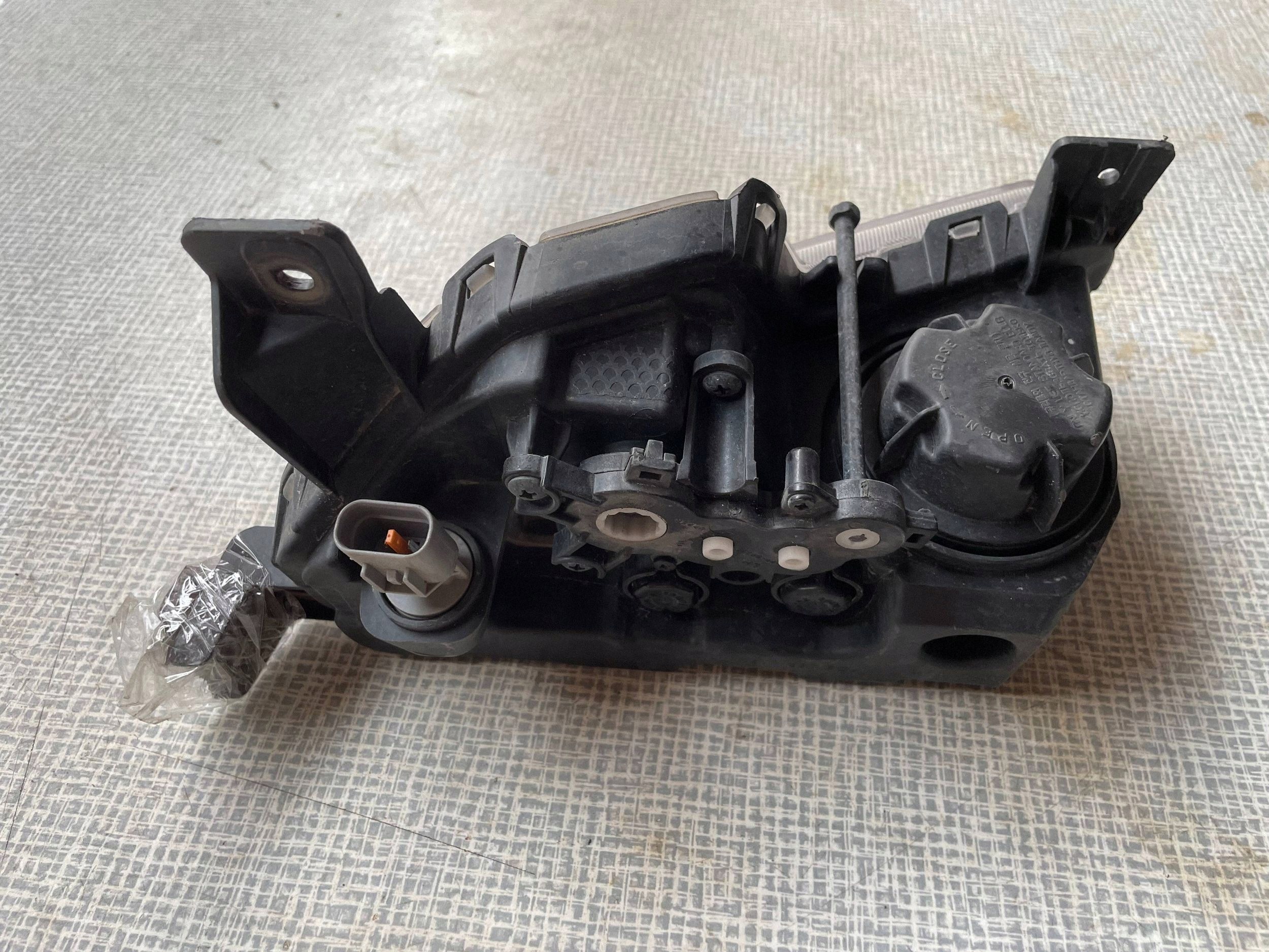 KIA NIRO II EV fog light LED right front 92202-AT000 !J