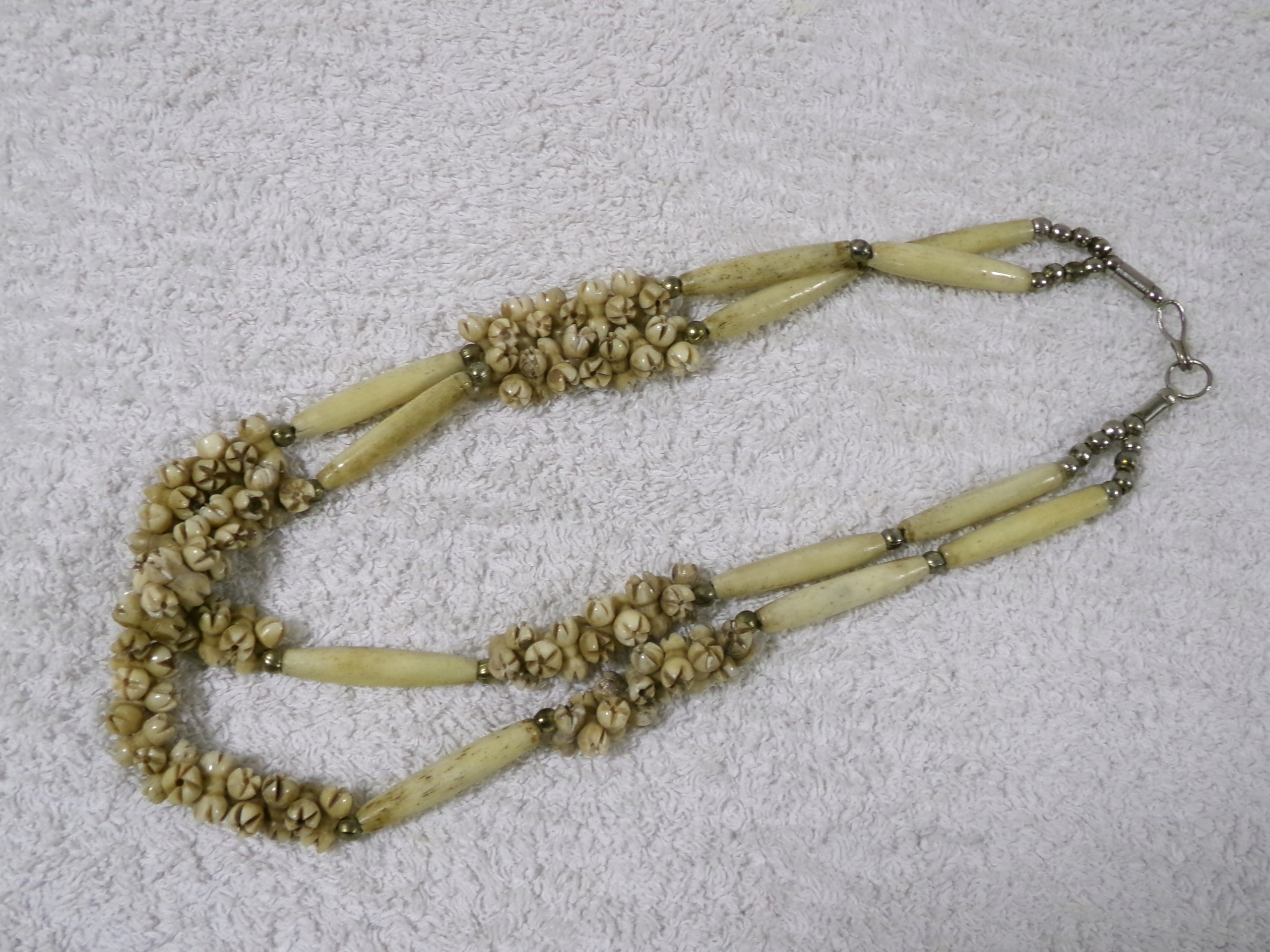 Naszyjnik oryginalny z 70-tych lat