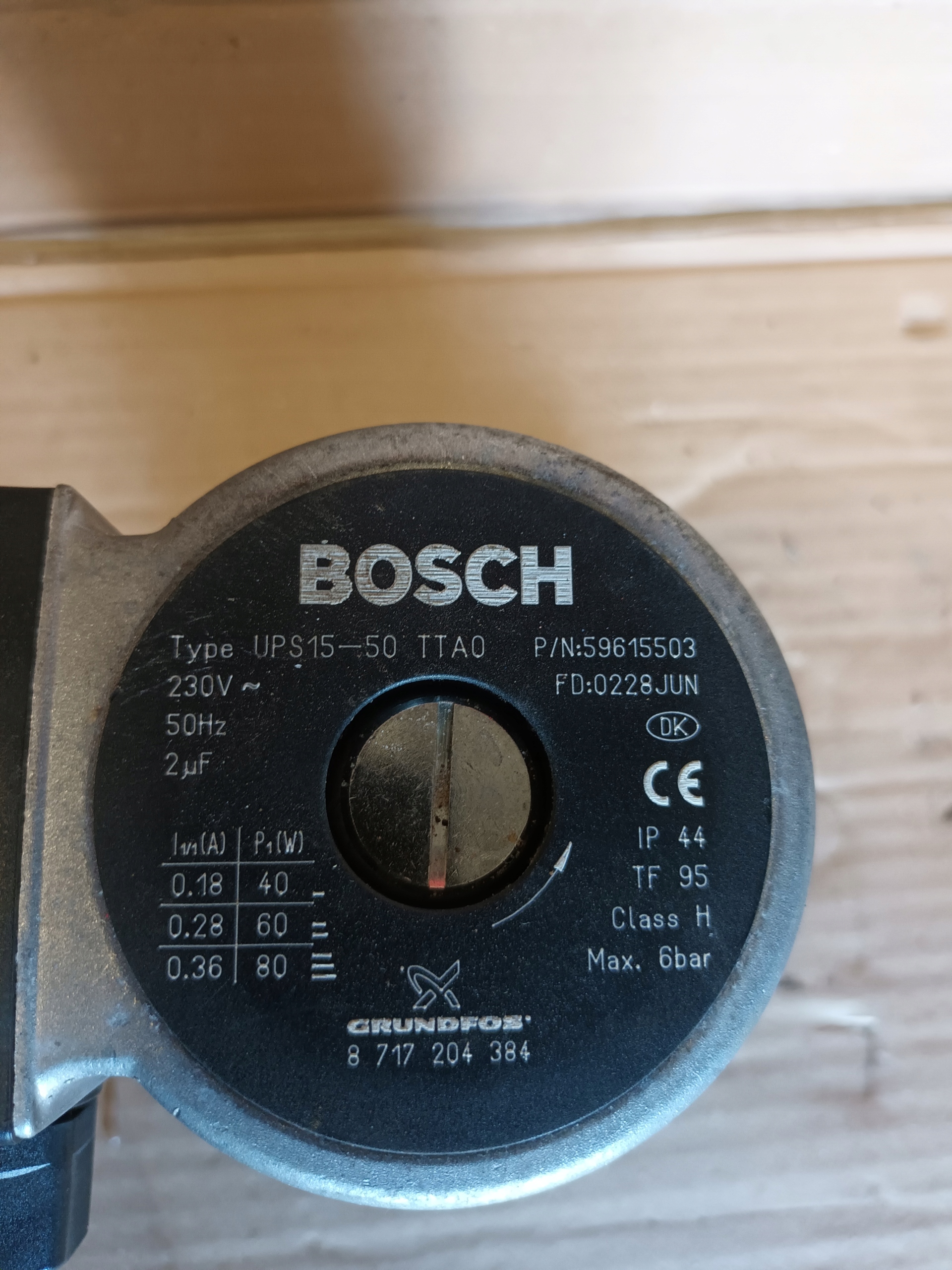 Pompa bosch UPS 15-50 TTAO Marka Bosch