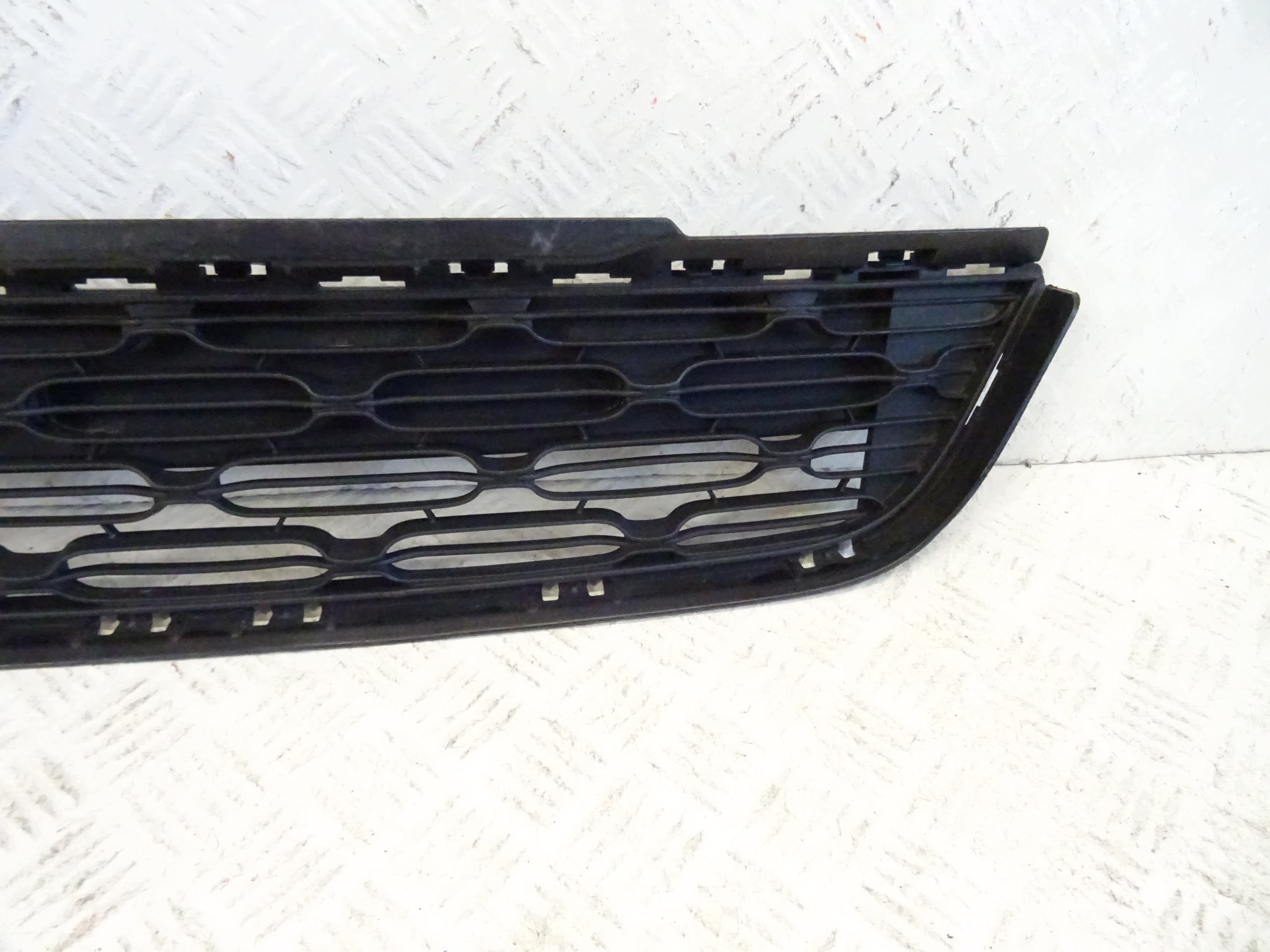 grid of a bumper front front CITROEN C3 III 9815134980
