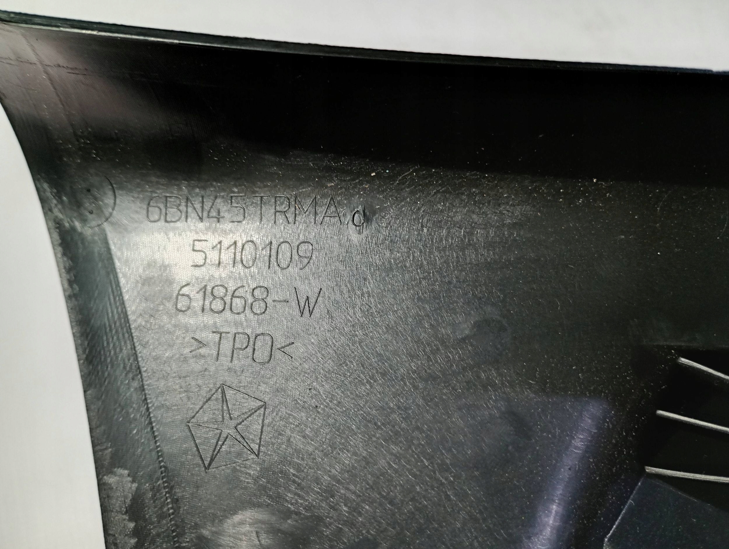 cover side slupka A of the front left front Dodge RAM 1500 2019