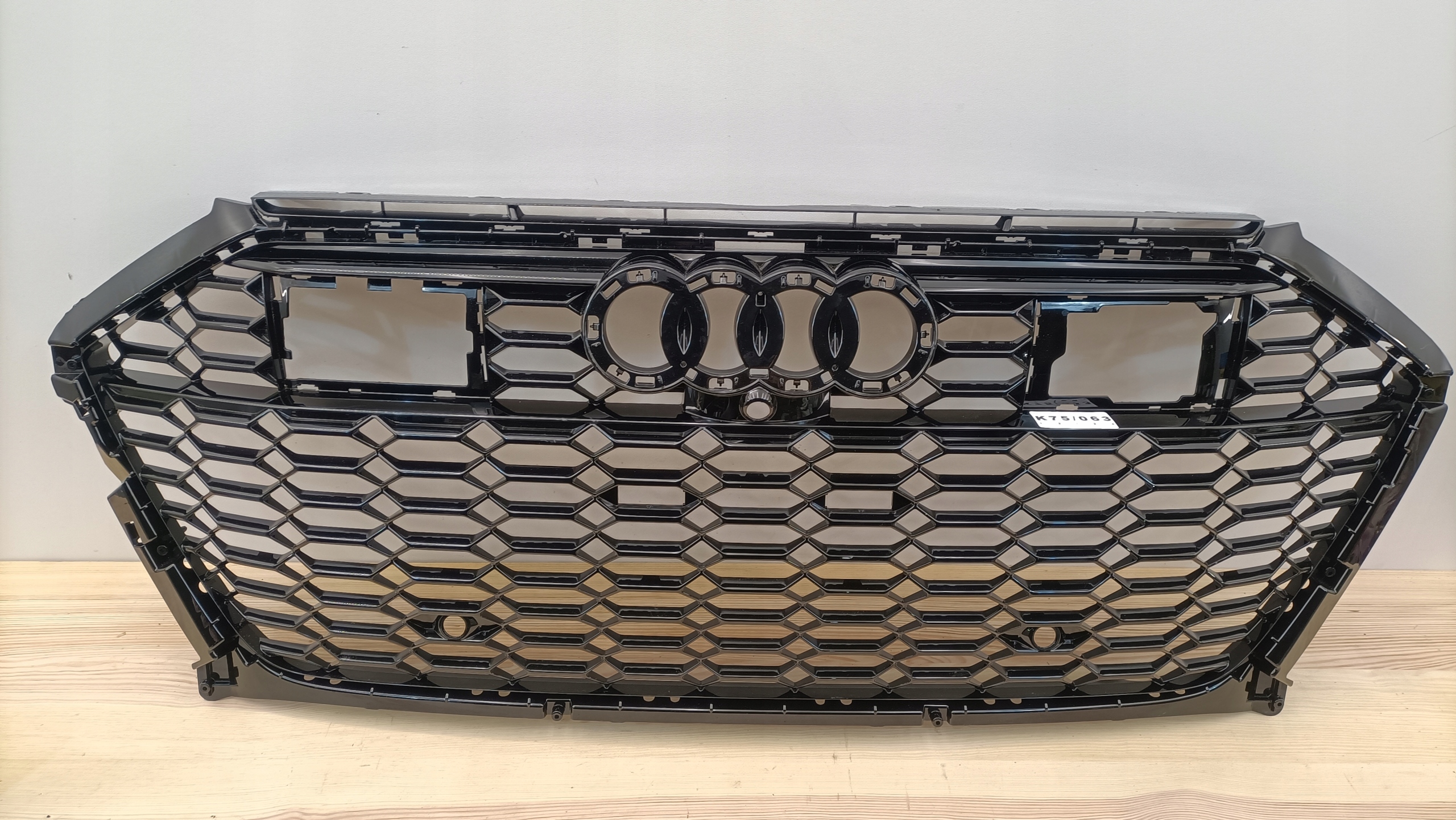 Audi 4K8 Kühlergrill FRONTGRILL Kühlergitter 4K8853651F - Thumbnail 1