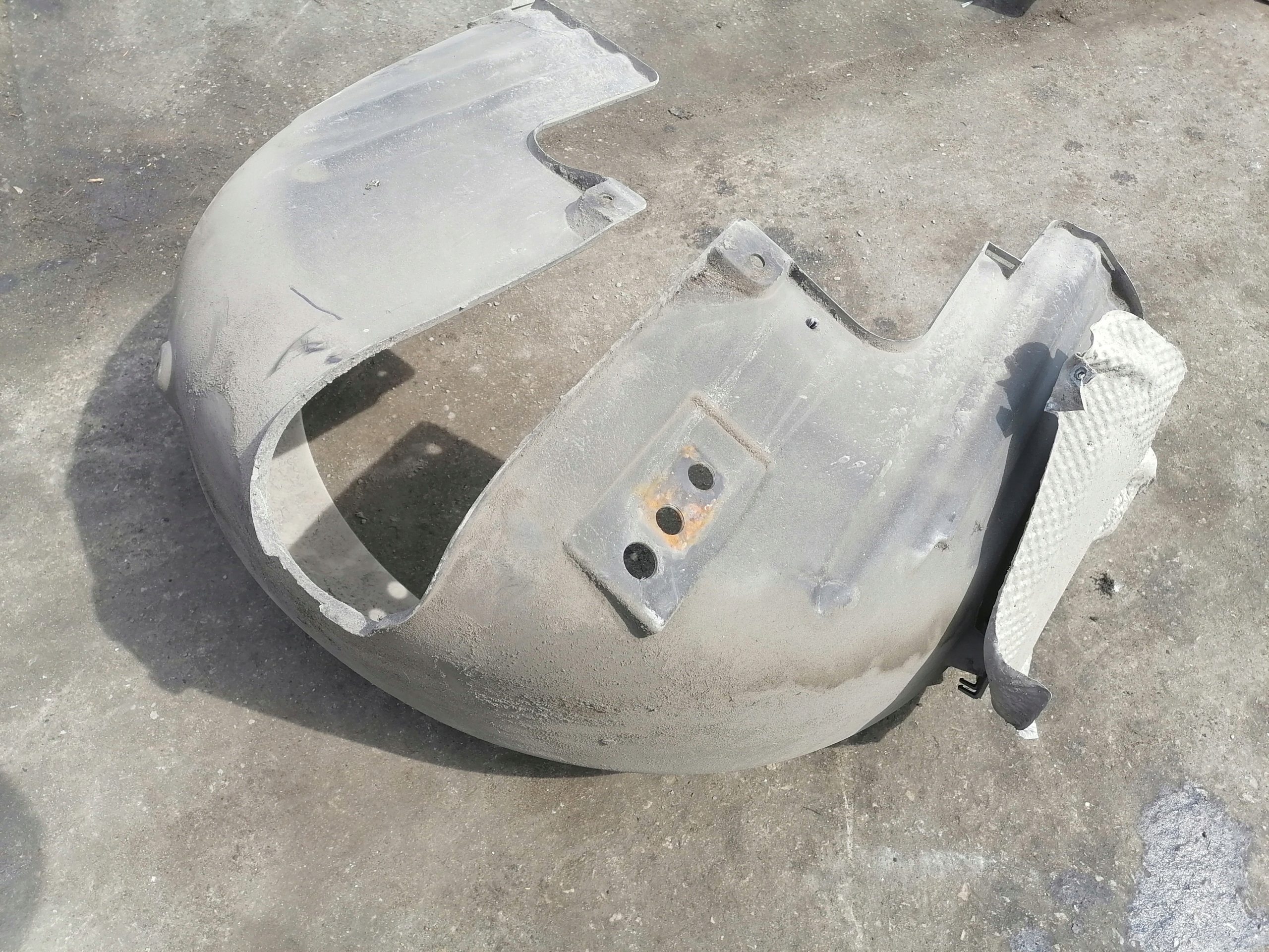 mudguard left rear part BMW E66 E65 7136681