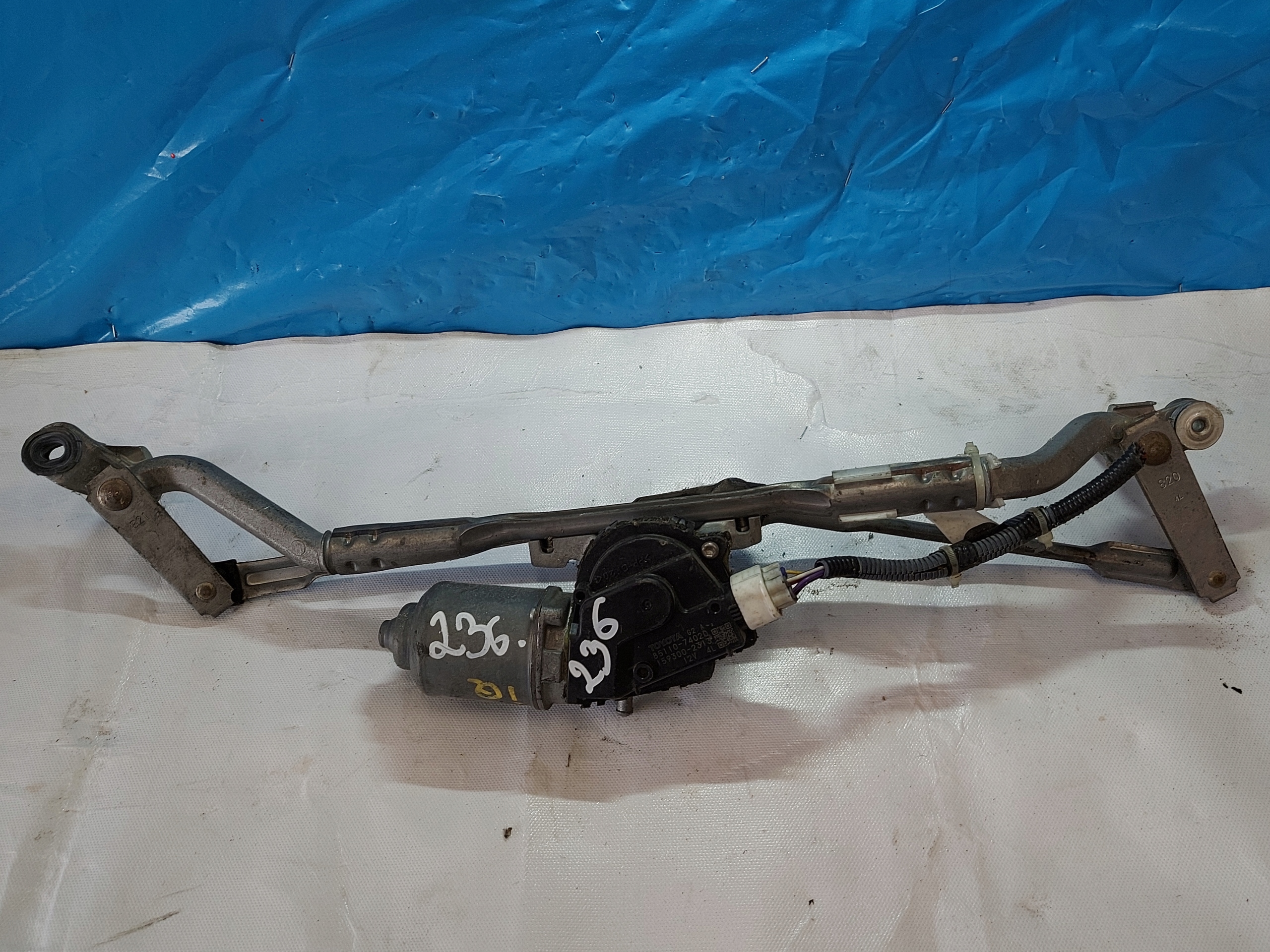 wiper mechanism TOYOTA IQ 8511074020 front