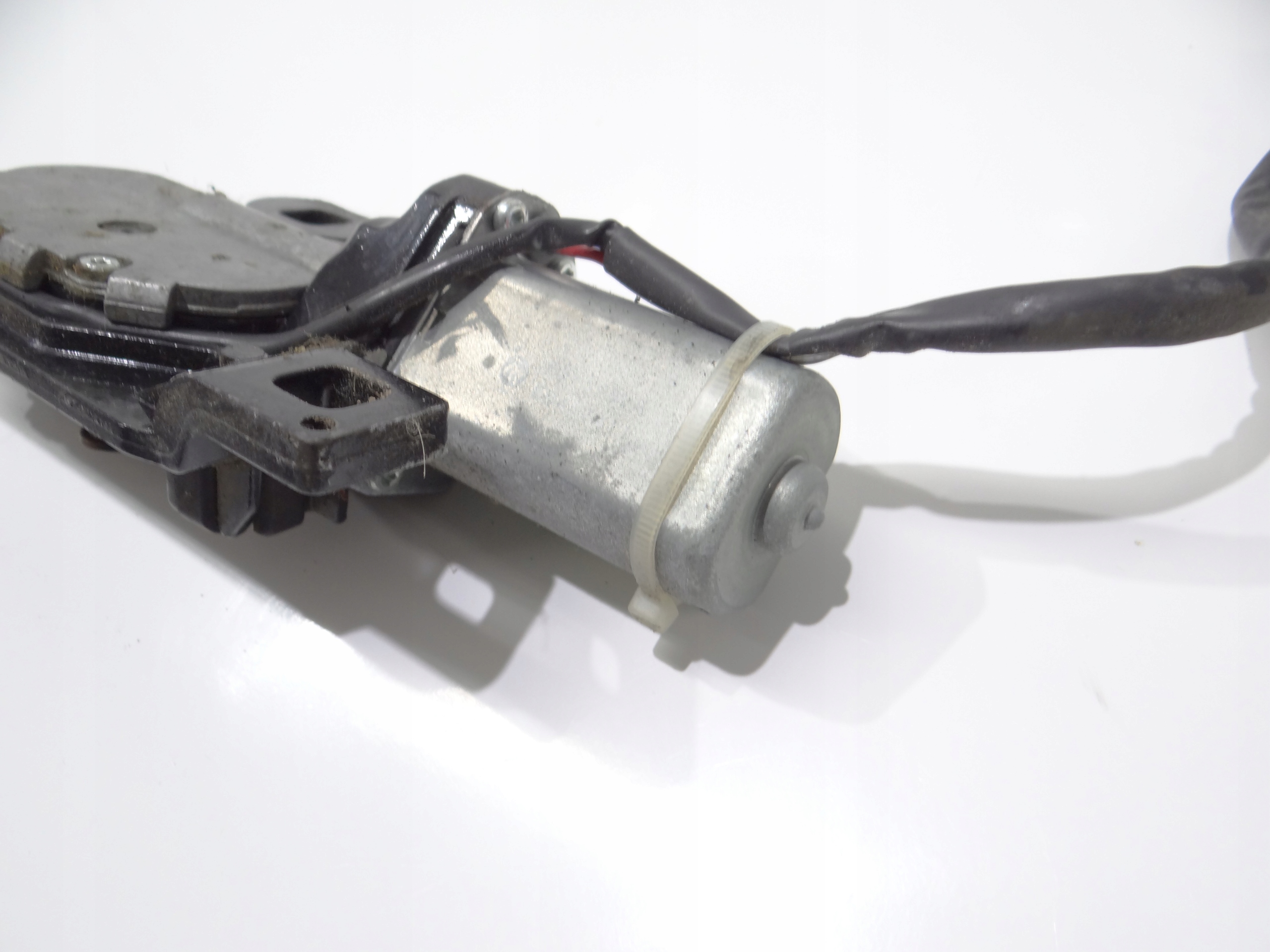 lock RYGIEL bonnet boot BMW E60 E61 LCI 7129931