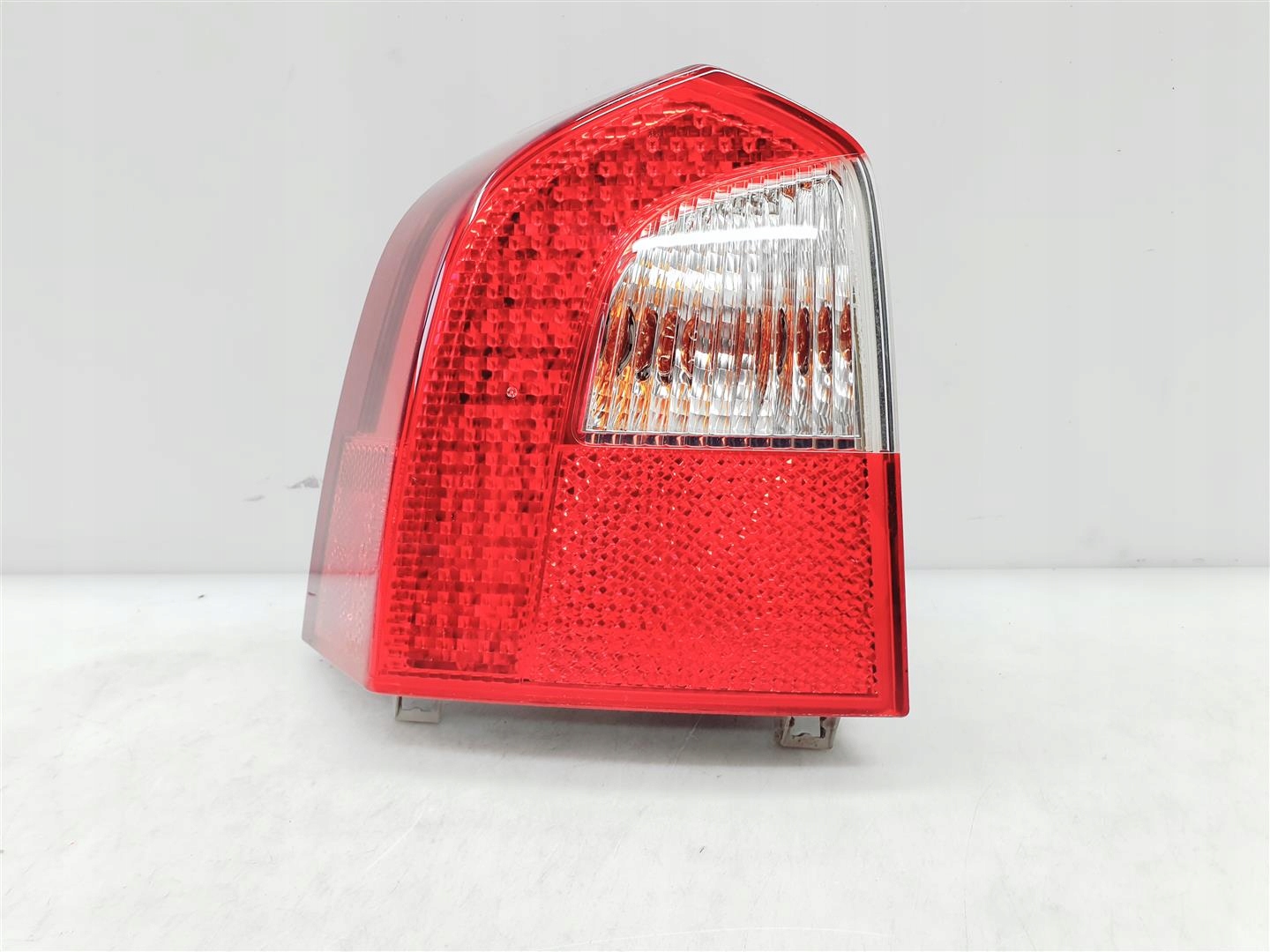 VOLVO V70 III XC70 07r+ LEWA LAMPA TYŁ LED ORY EU !!!