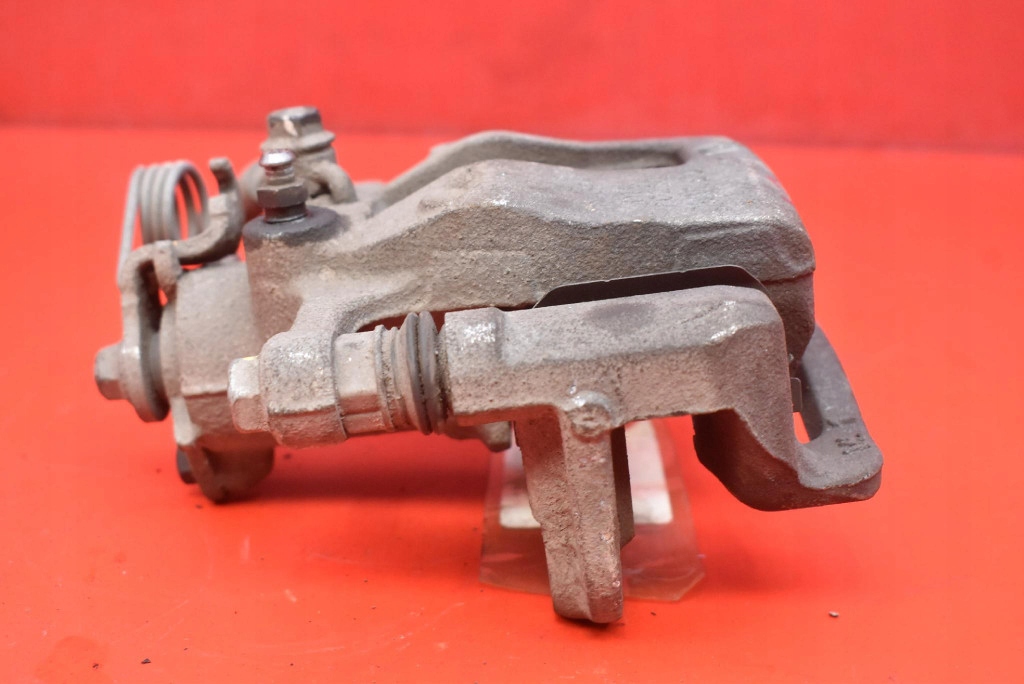 caliper brake left rear part HYUNDAI BAYON 1.2 16V 84 KM 21