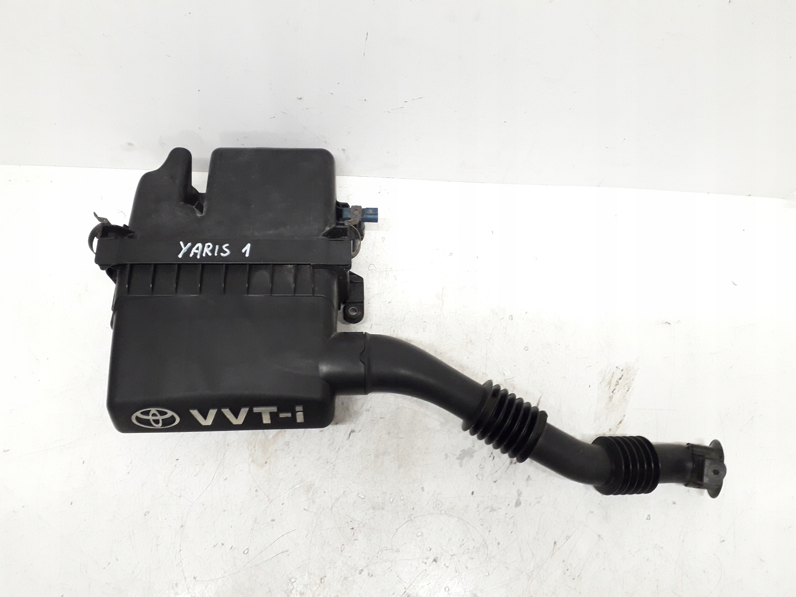 TOYOTA YARIS I 1 02-06 LIFT 1.0 B OBUDOWA FILTRA POWIETRZA