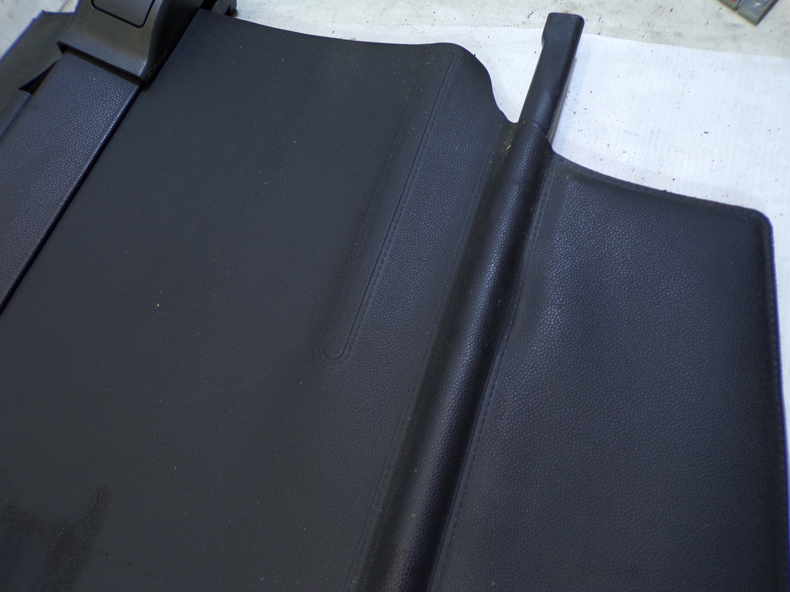 blinds boot OPEL ASTRA H KOMBI (K)