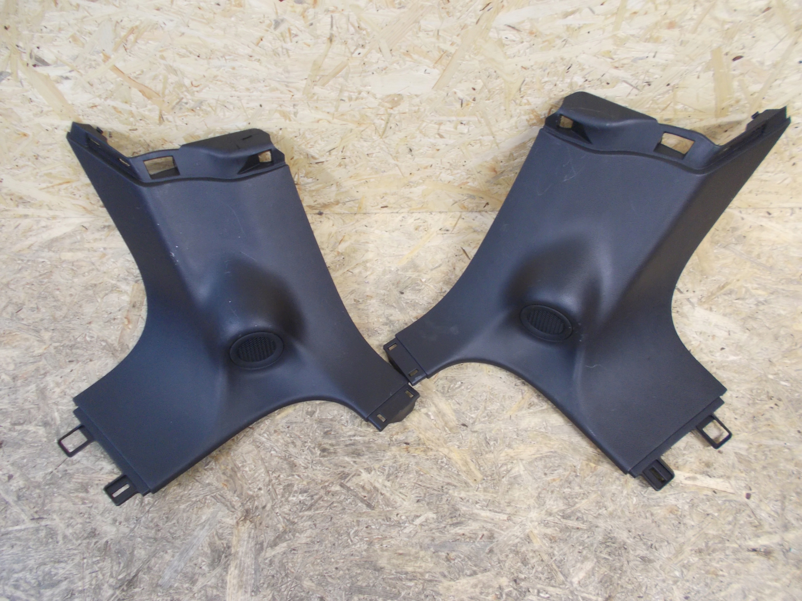 ОБИВКА СТОЙКИ JEEP GRAND CHEROKEE