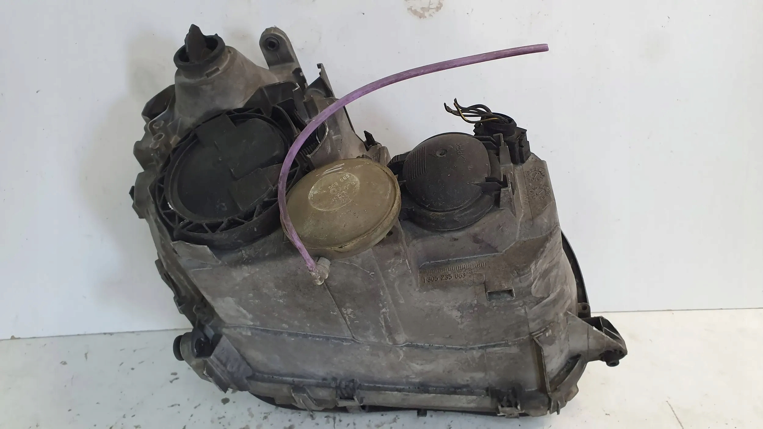 light front left A2038200161 MERCEDES C-KLASA W203 00