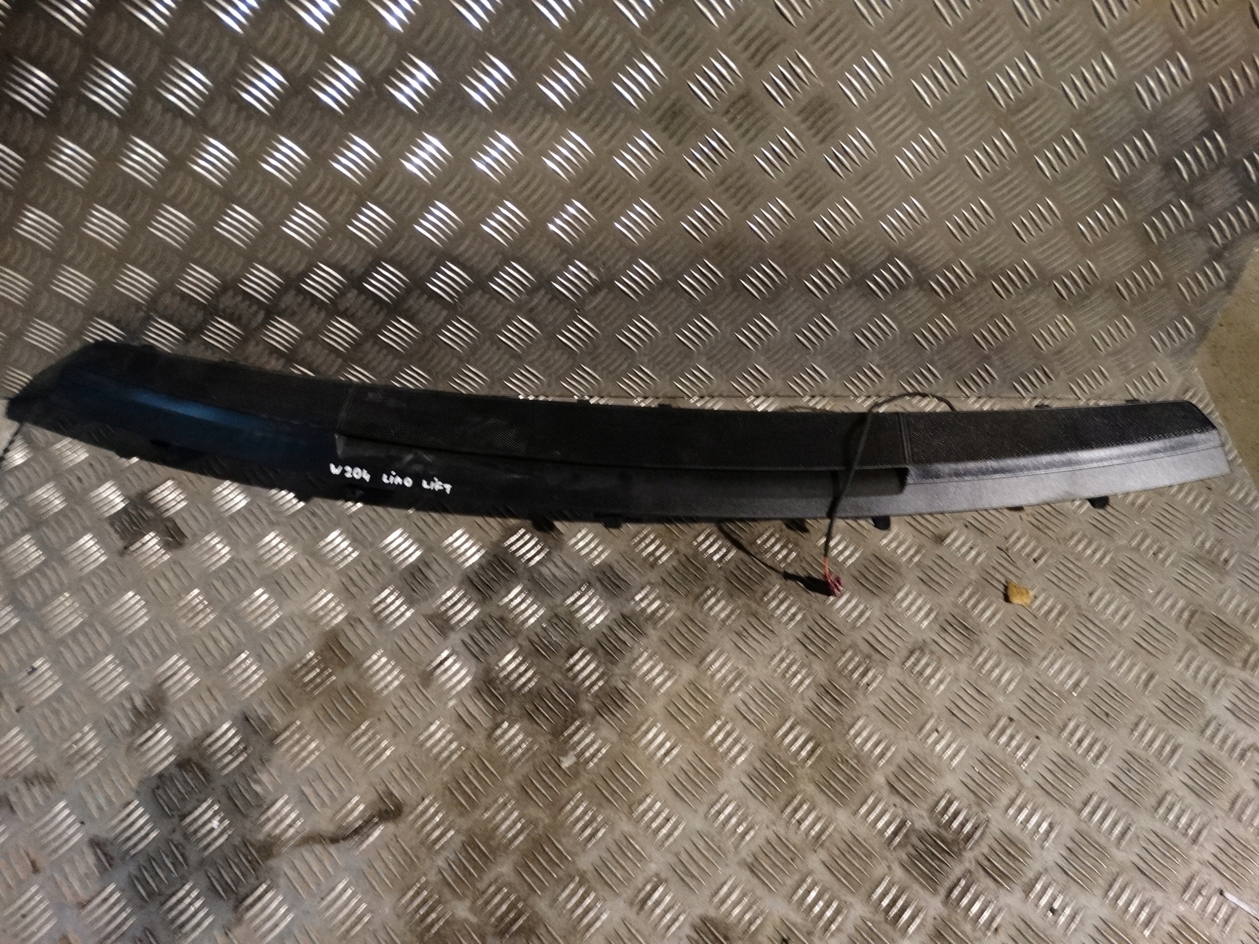 IDEALNA moulding windows light STOP MERCEDES W204 1