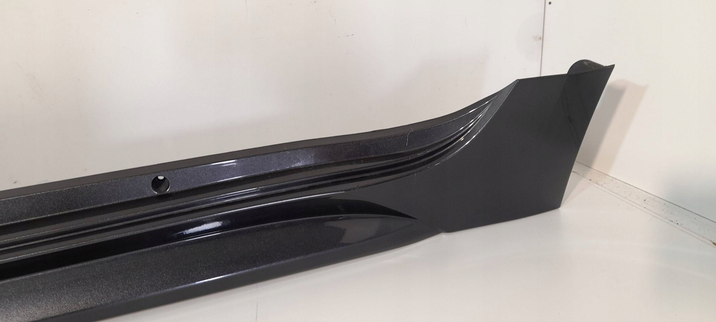 Toyota Corolla E21 Kombi moulding threshold left 7586002220 1G3 (LS12)