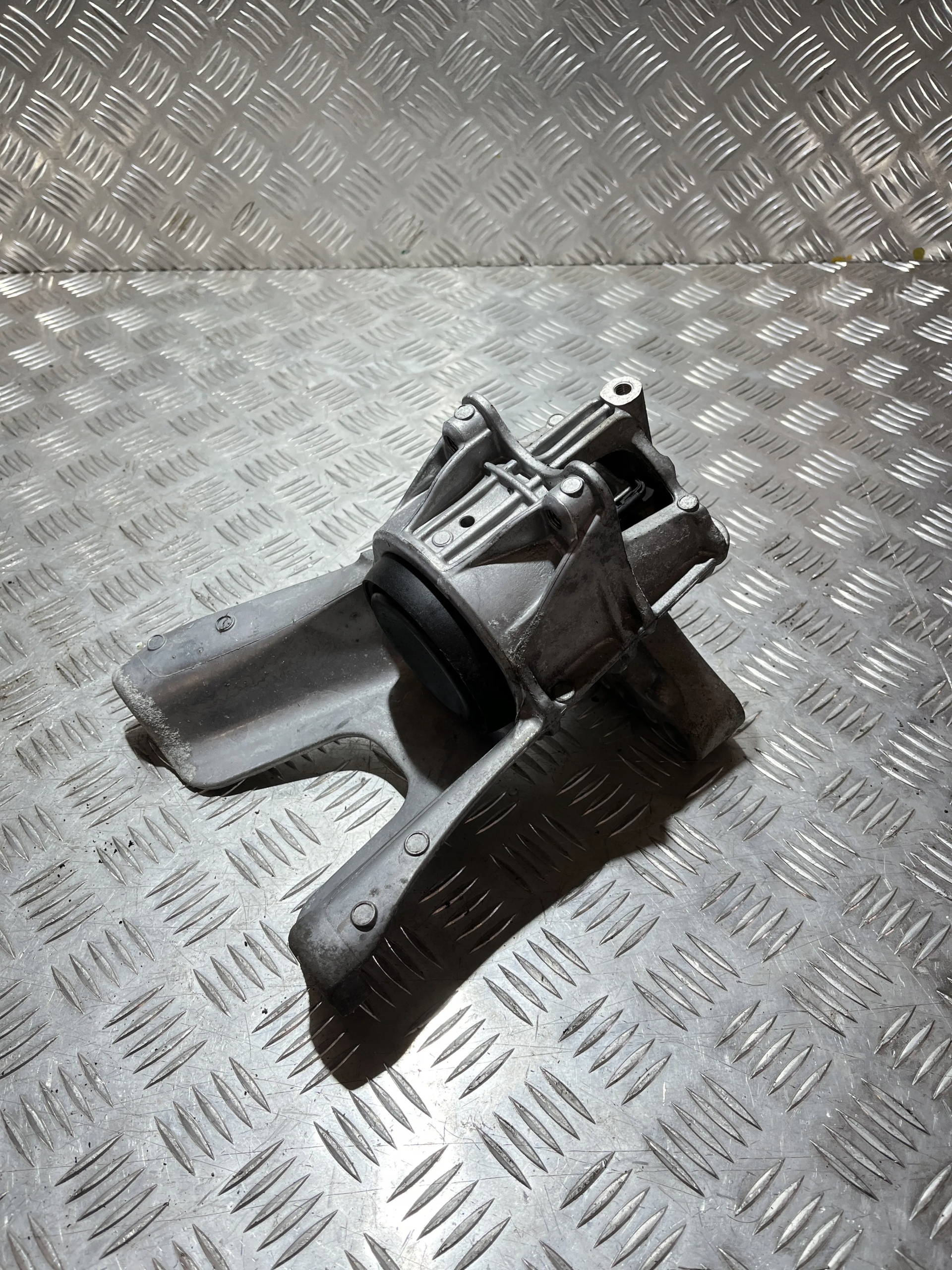 лапа подушка Двигателя Honda Civic XI 21- 2.0 e: