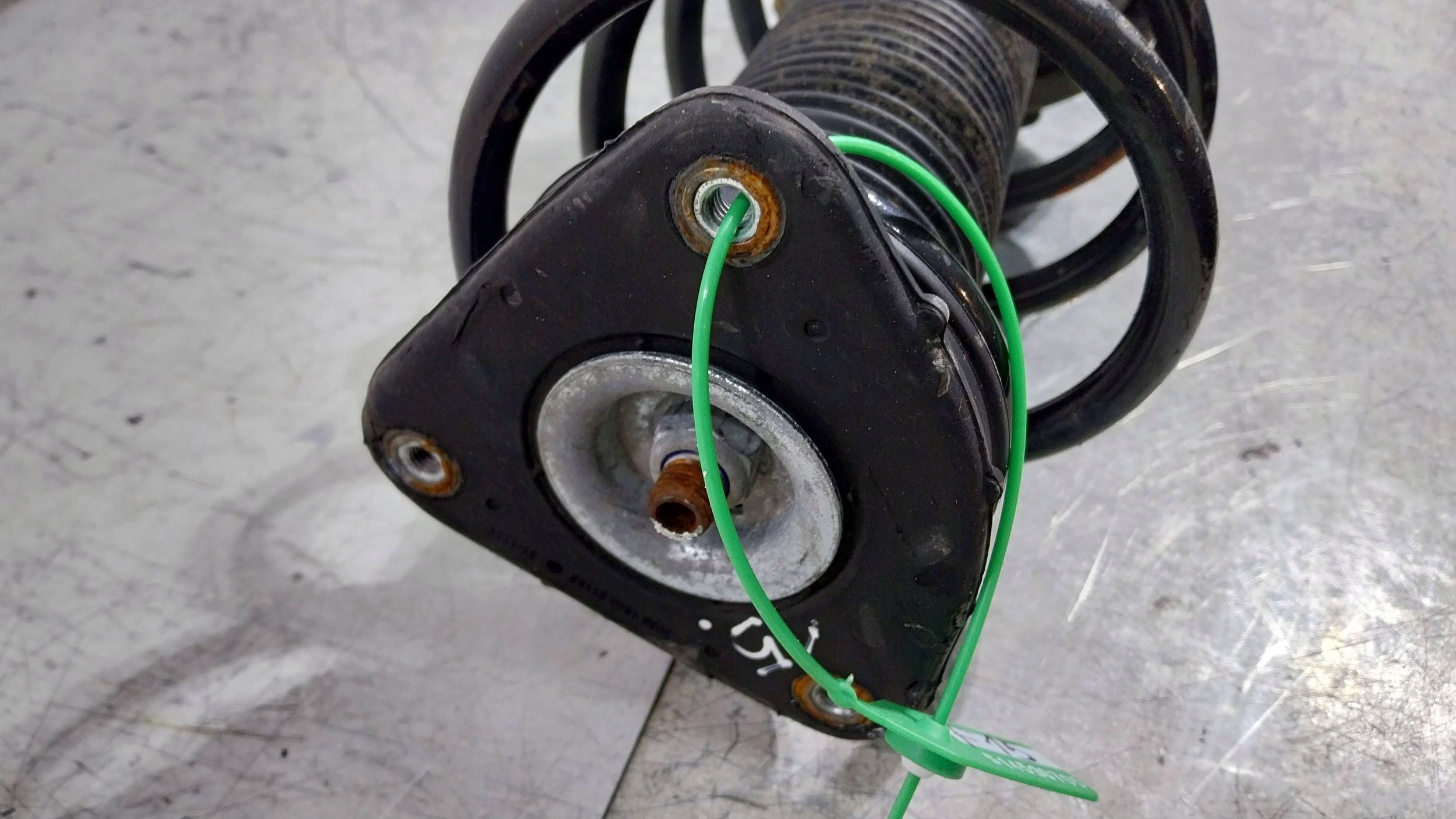 shock absorber left front 31200270 VOLVO C30 S40 II V50