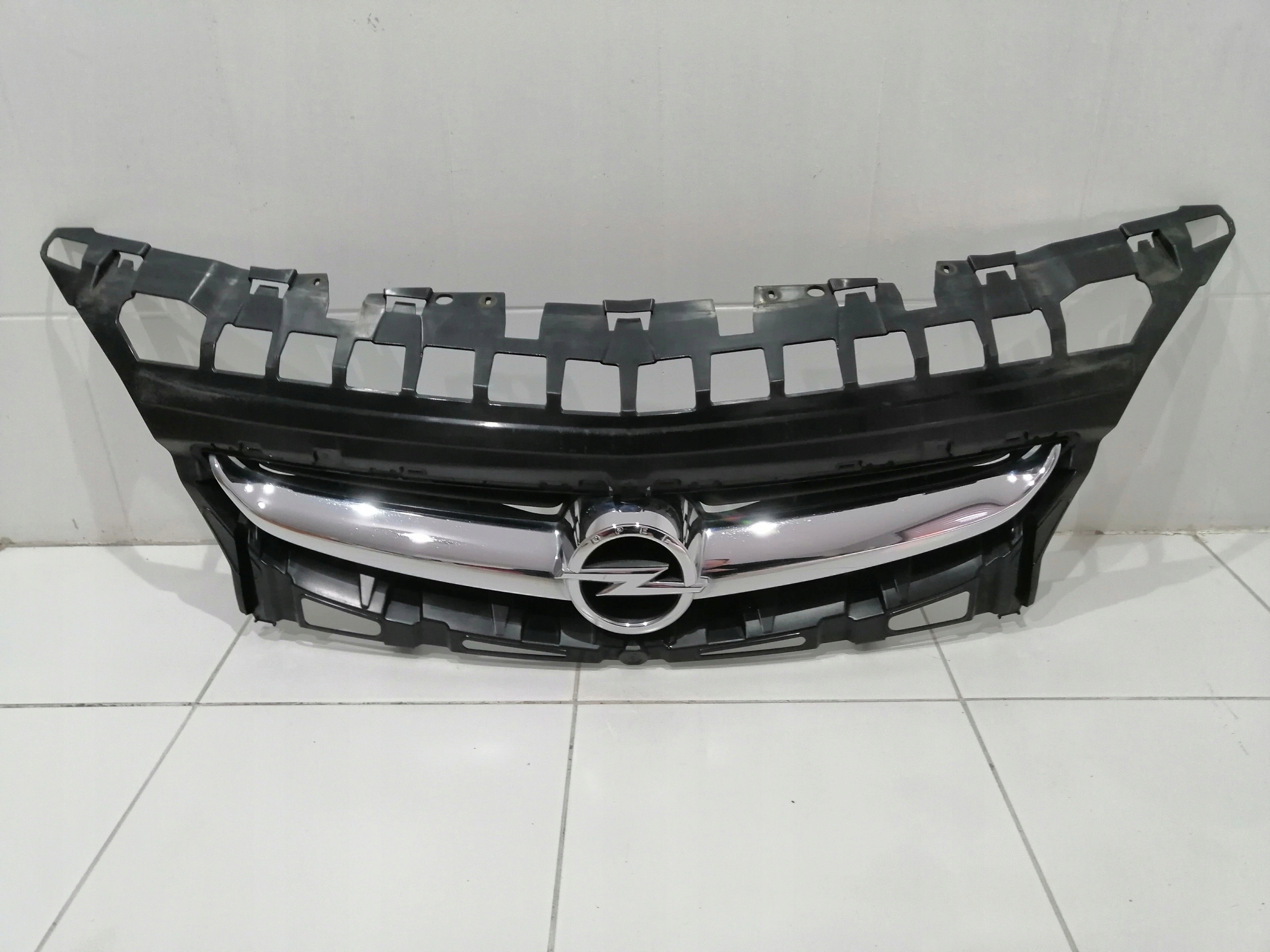 Opel Astra Kühlergrill FRONTGRILL Kühlergitter - Thumbnail 1