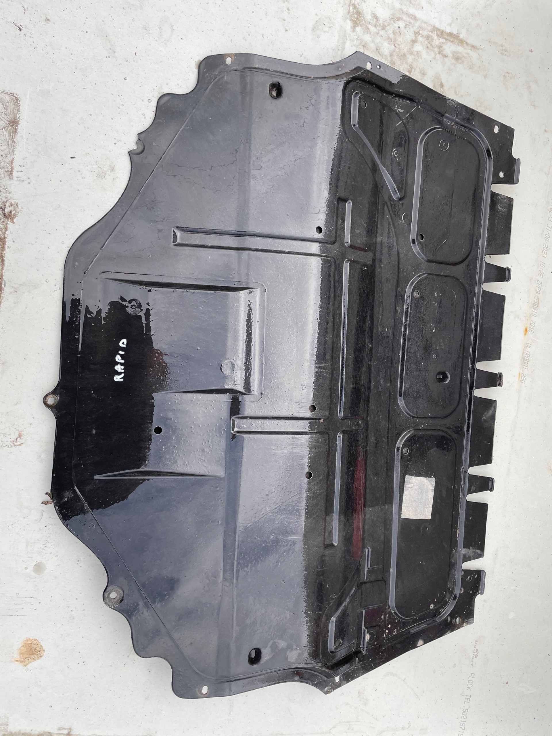 OSŁONA SILNIKA VW POLO SKODA SEAT AUDI 6R0825235E