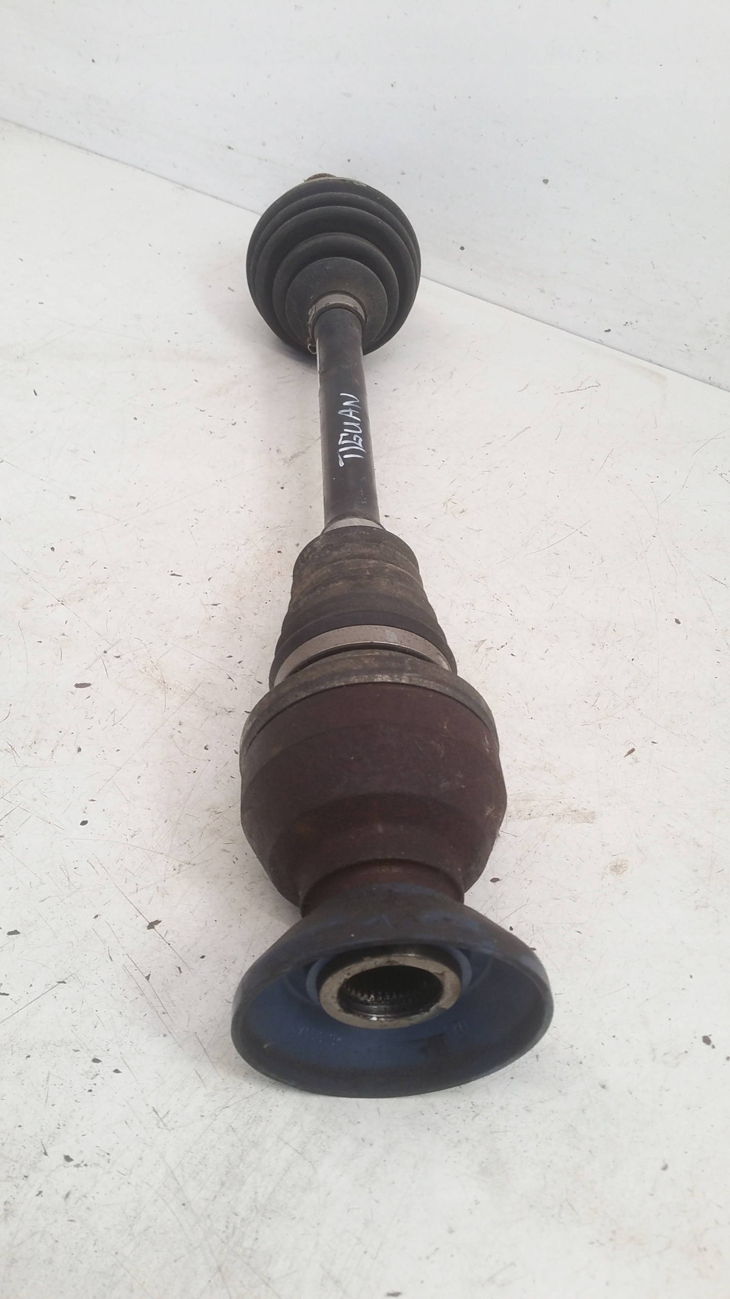 semi-axis right front 5N0407764M VW Tiguan