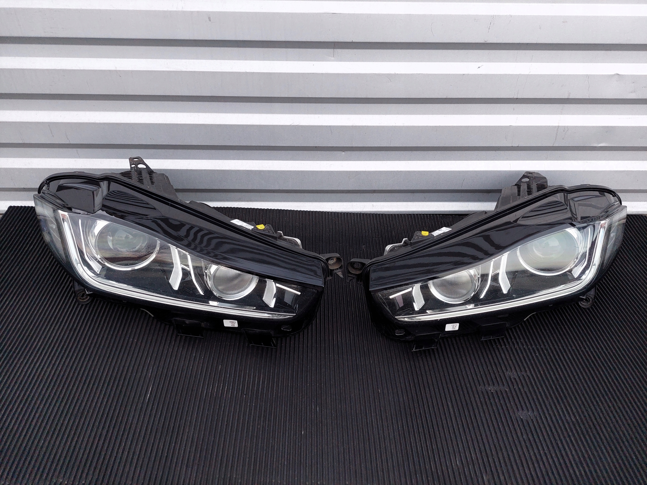 light front front left right XENON LED JAGUAR XE X760