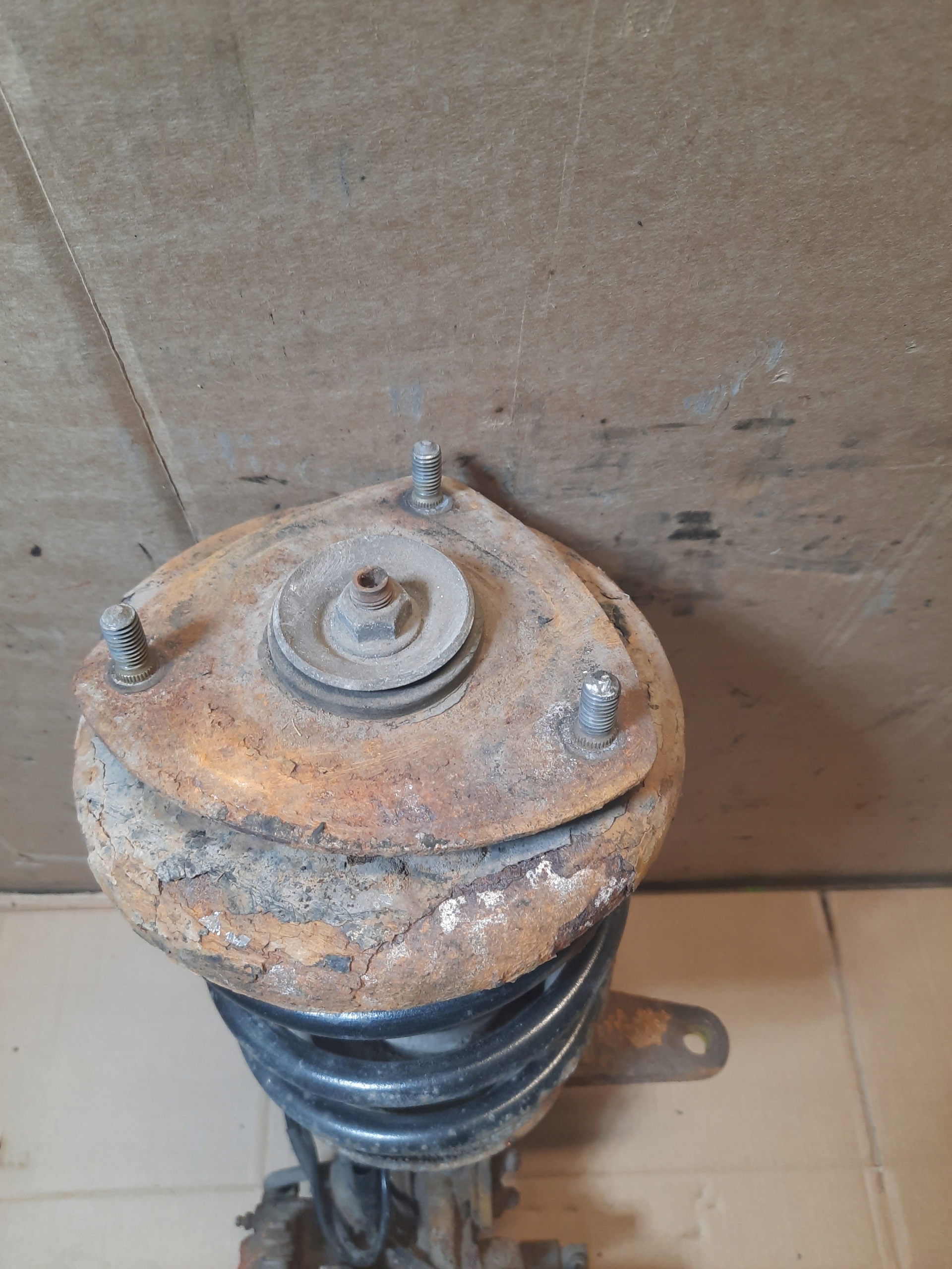 McPherson swing caliper disc left front LAND ROVR FREELANDER 1.8B