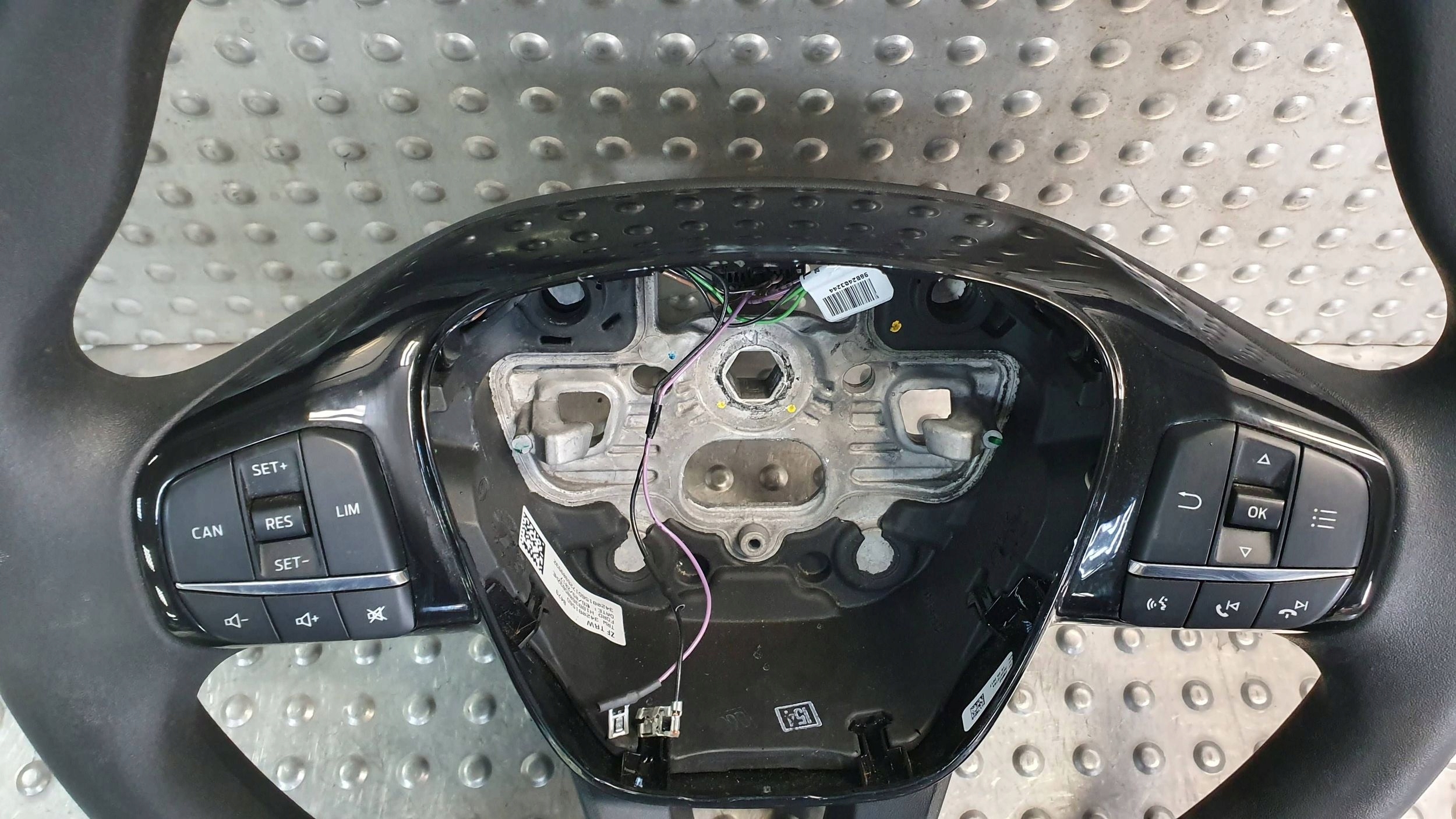 lenkrad MULTIFUNKCJA FORD FIESTA MK8 17- H1BB3600DB