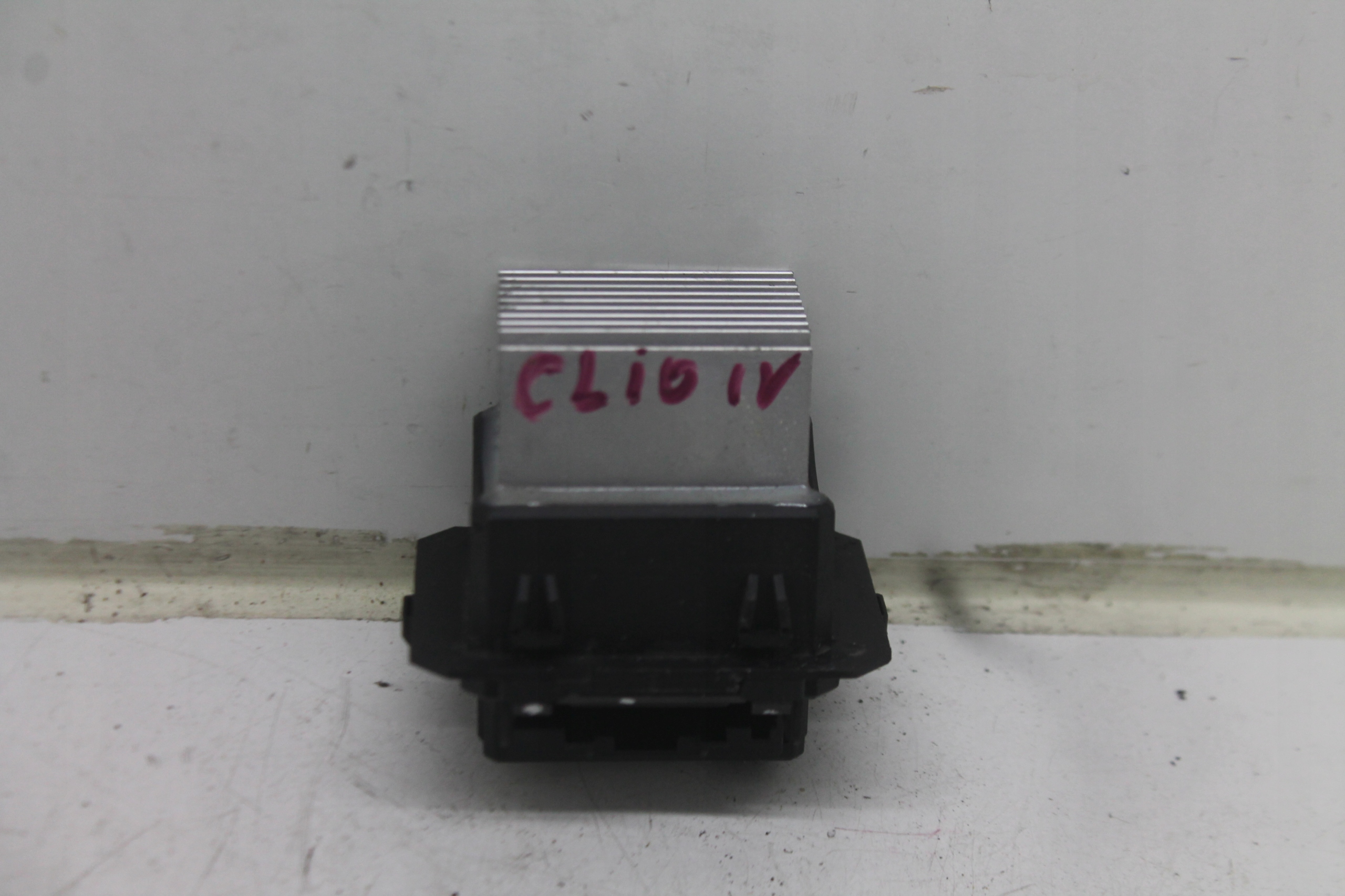 Relais Ventilateurs Bloc de chauffage complet T1017845R-C RENAULT CLIO IV