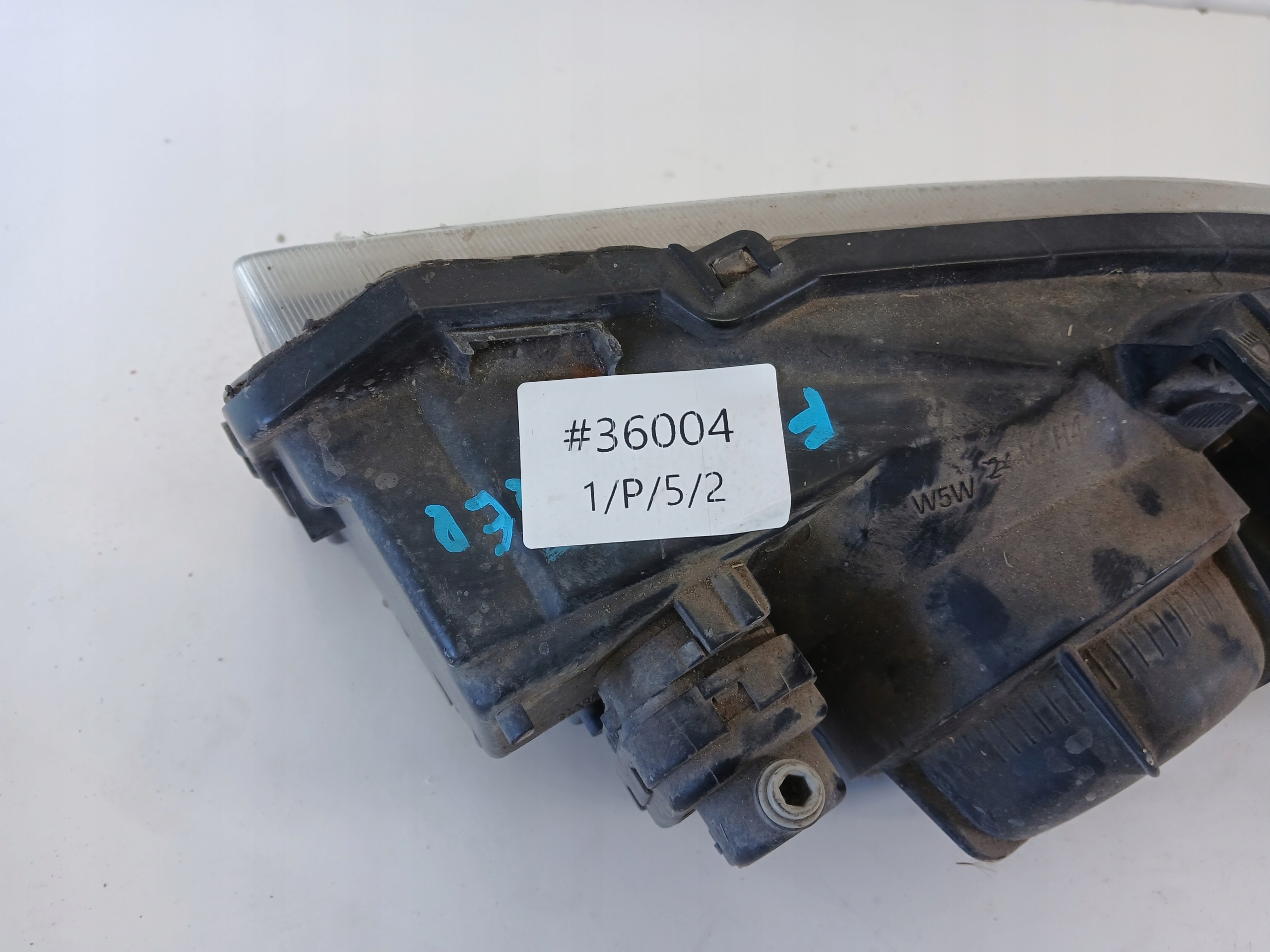 LAND ROVER FREELANDER and light right front