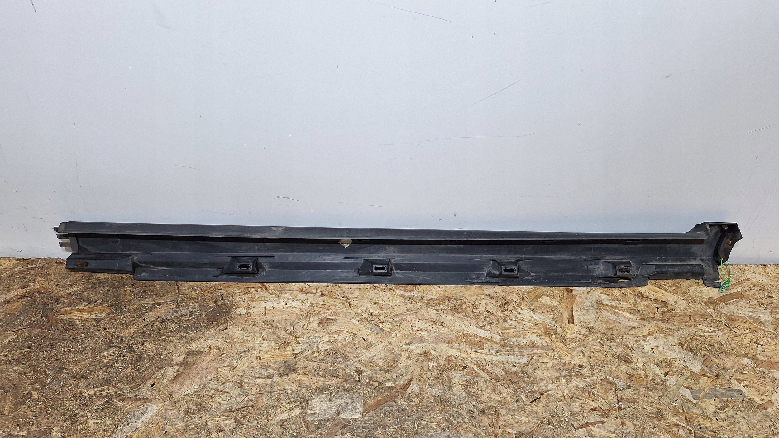 cap threshold moulding threshold left VW PASSAT B6 05- 3C0853855A