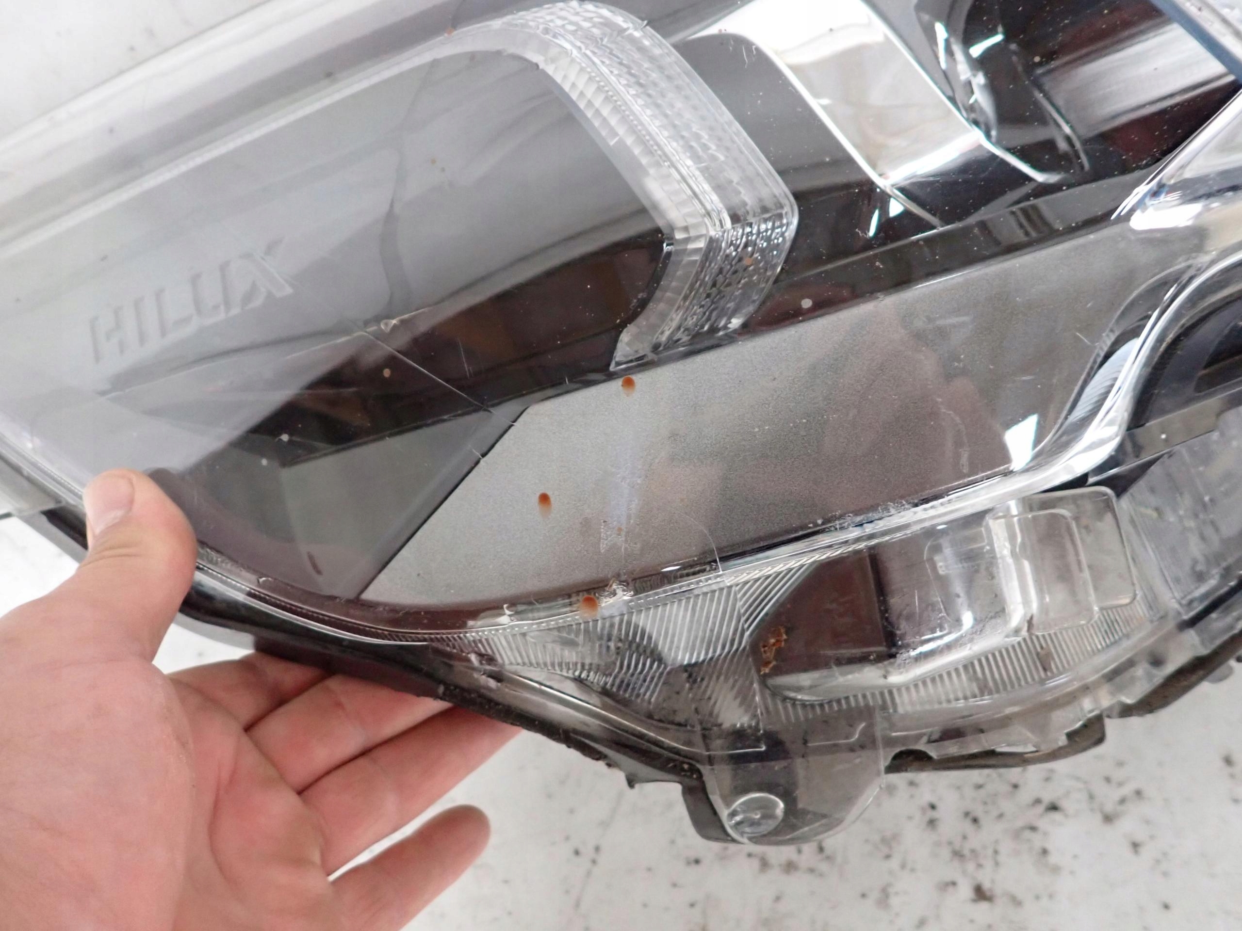 TOYOTA HILUX VIII LIFT 20- light right front front