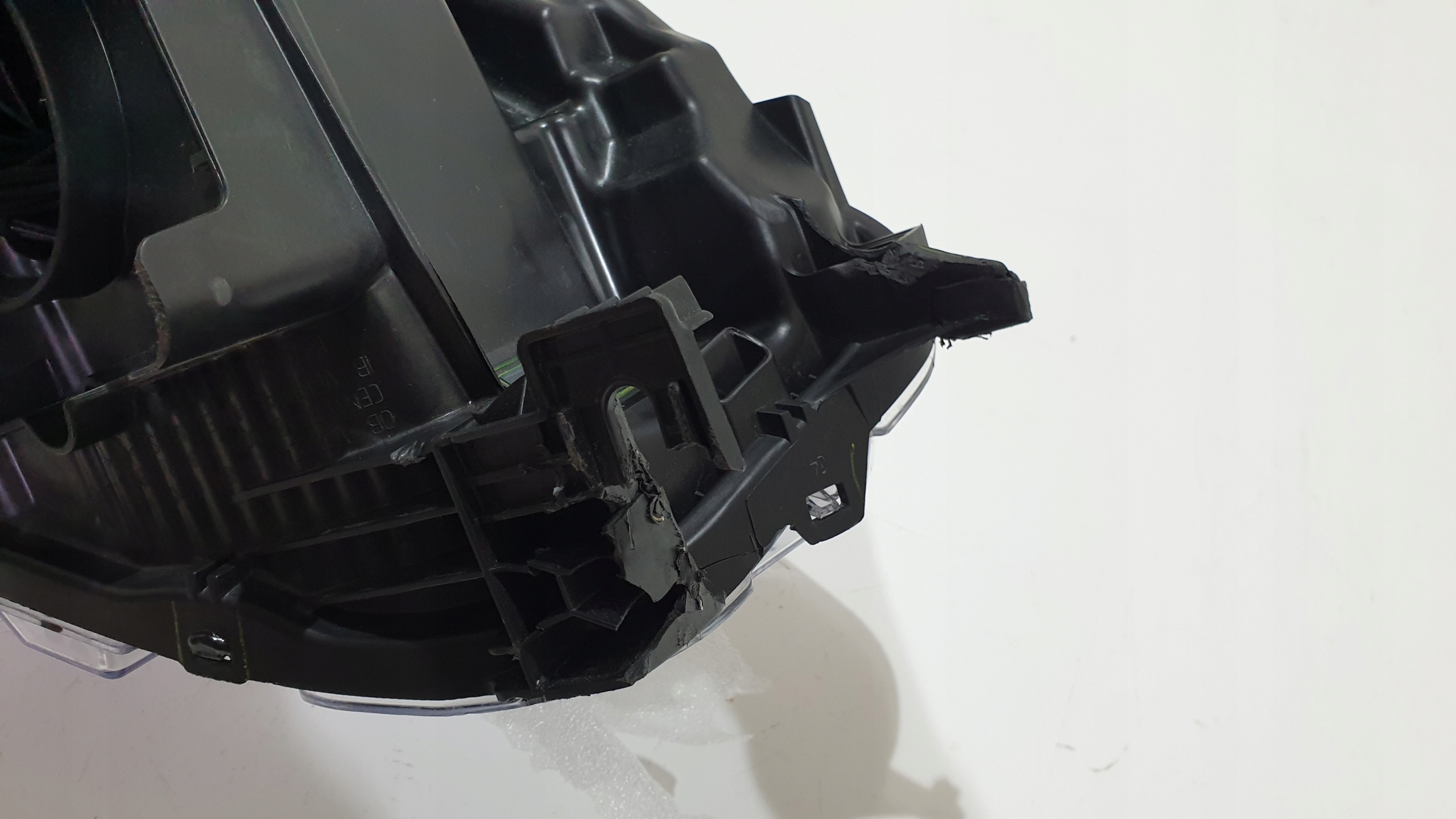 LAMPA LEWA FULL LED FORD MUSTANG MACH-E LJ8B-13E015-EE Rodzaj świateł mijania LED