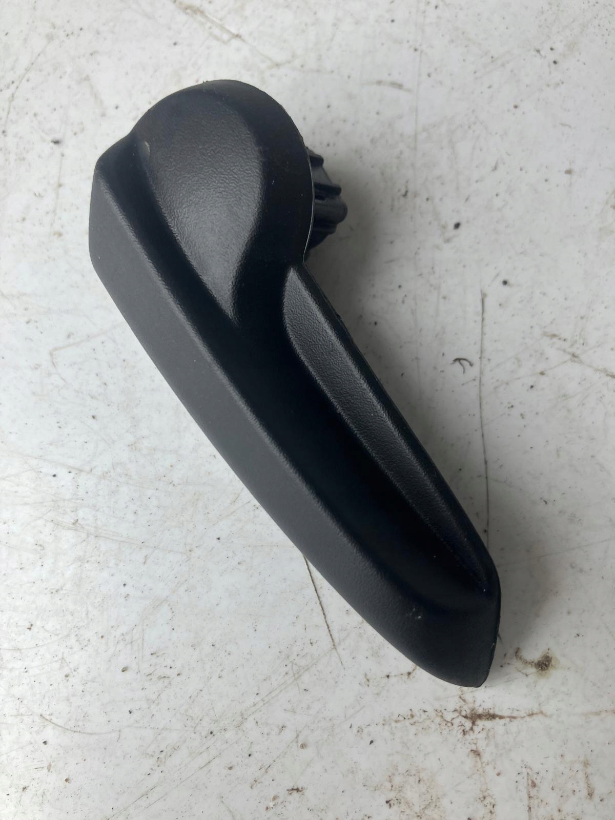 handle REGULACJA seat RENAULT CLIO V left front