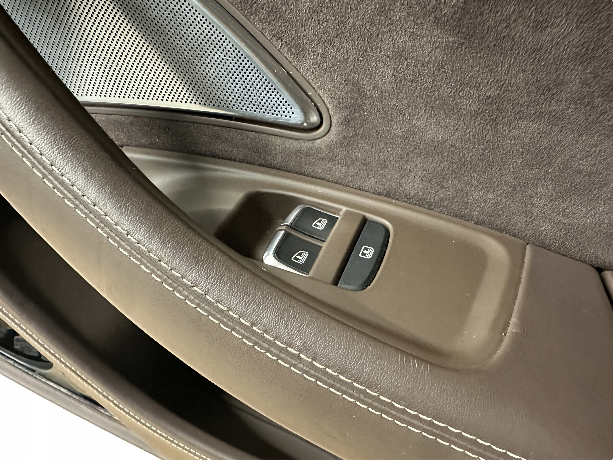 AUDI A8 4H D4 side door right rear part