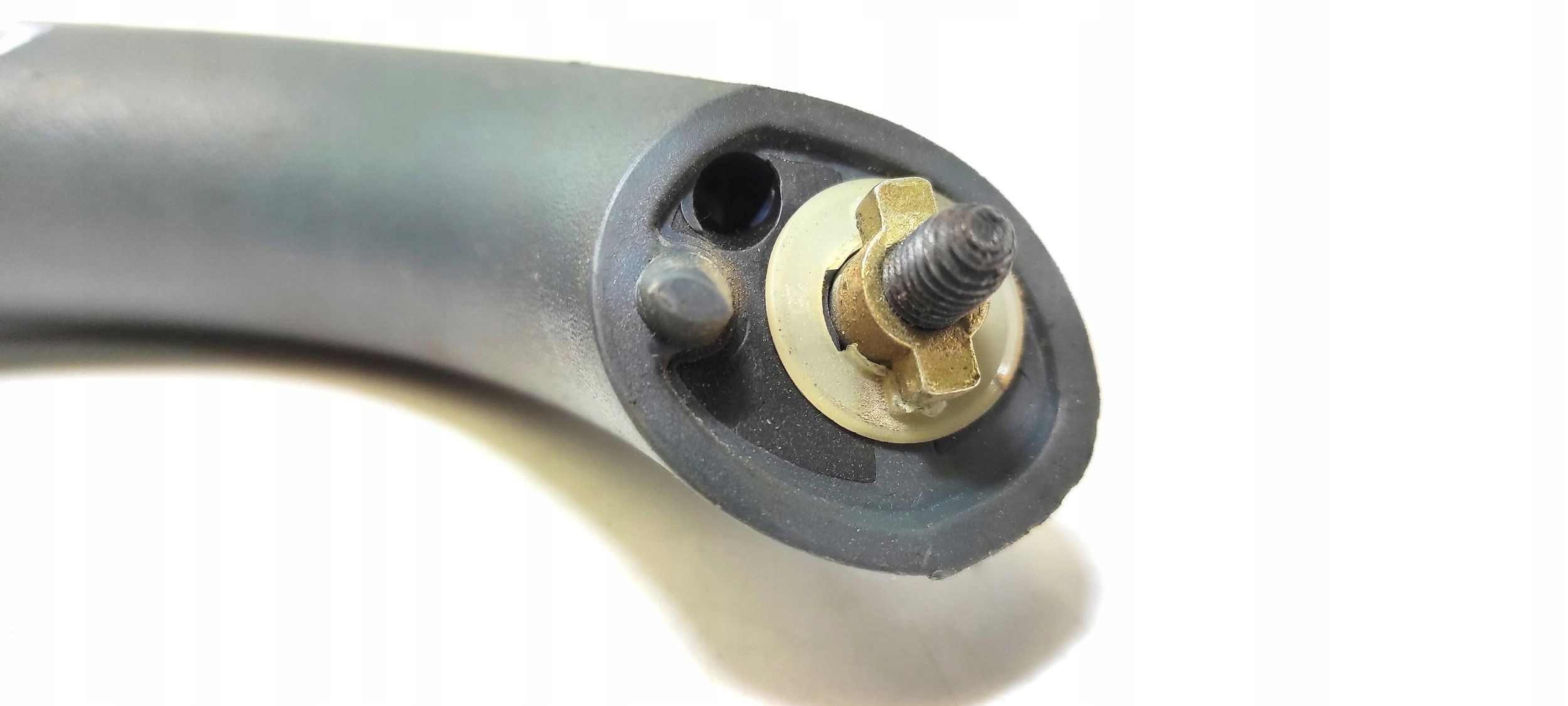 пластик ручки задней renault KANGOO I 7700354742