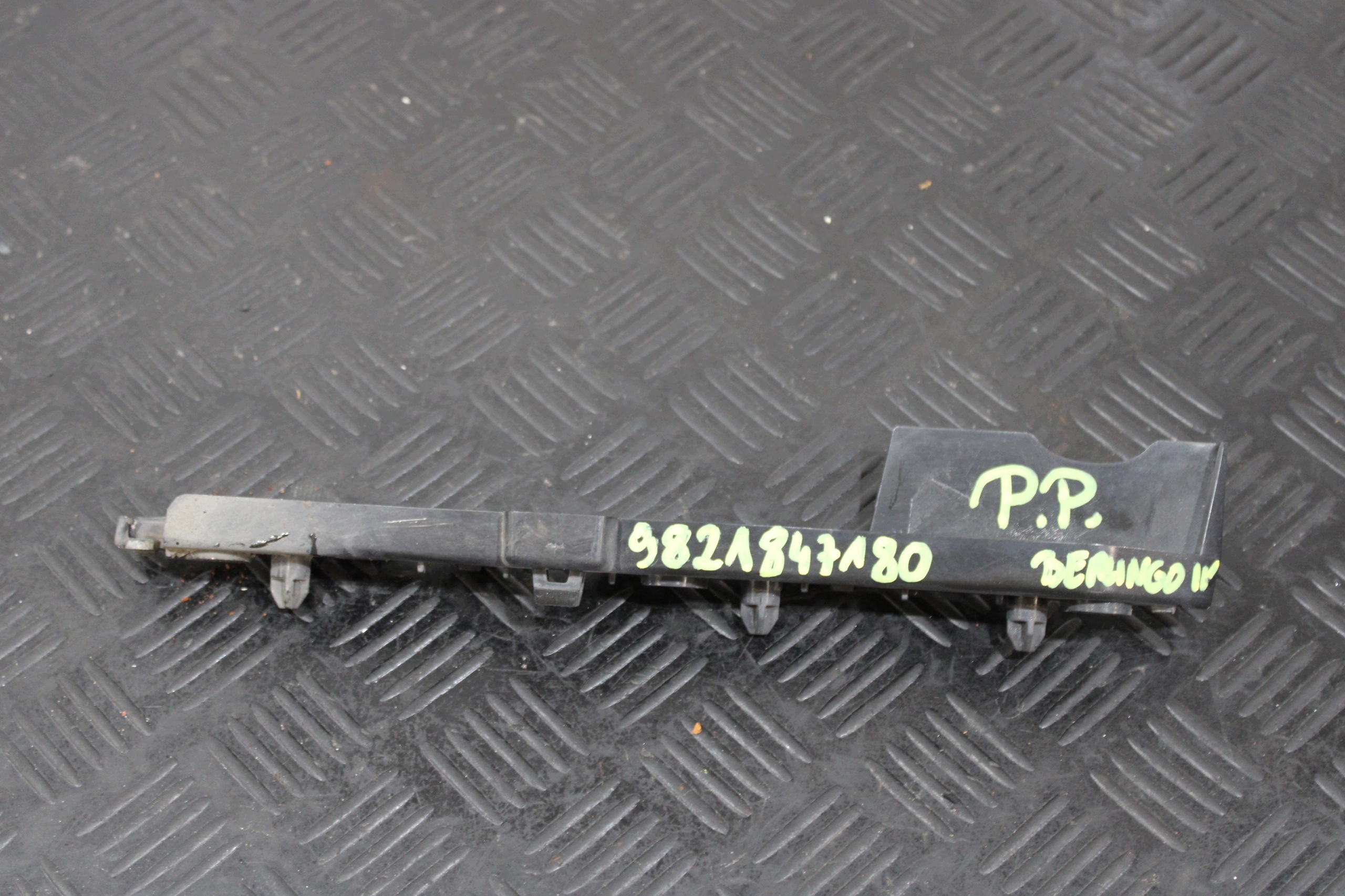 support holder right front 9821847180 CITROEN BERLINGO IV 4 2019