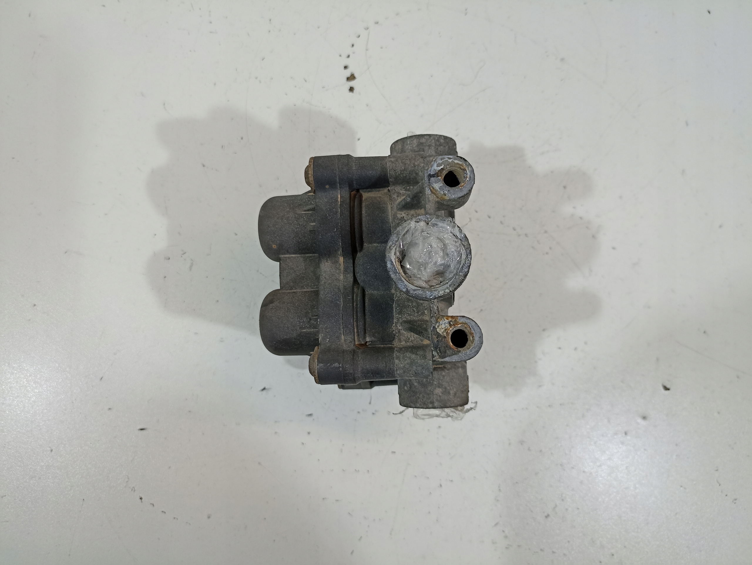 ВОЗДУШНЫЙ КЛАПАН MAN TGX TGA 113746025