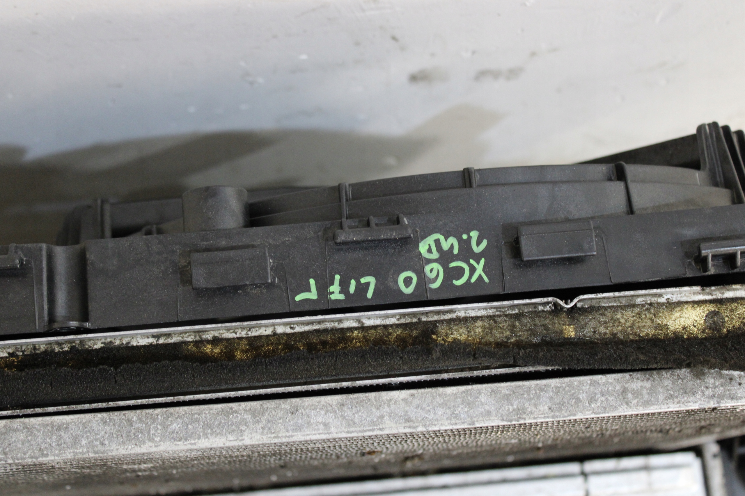 support panel for radiators front radiator pillar VOLVO XC60 LIFT 2.4D