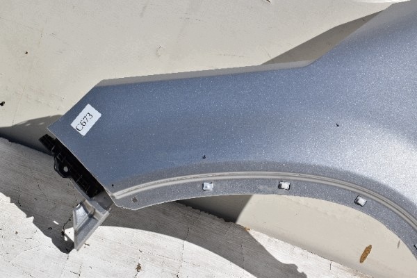fender left front KIA SORENTO II Przedlift 2009-2012 Kod lakieru: 3D