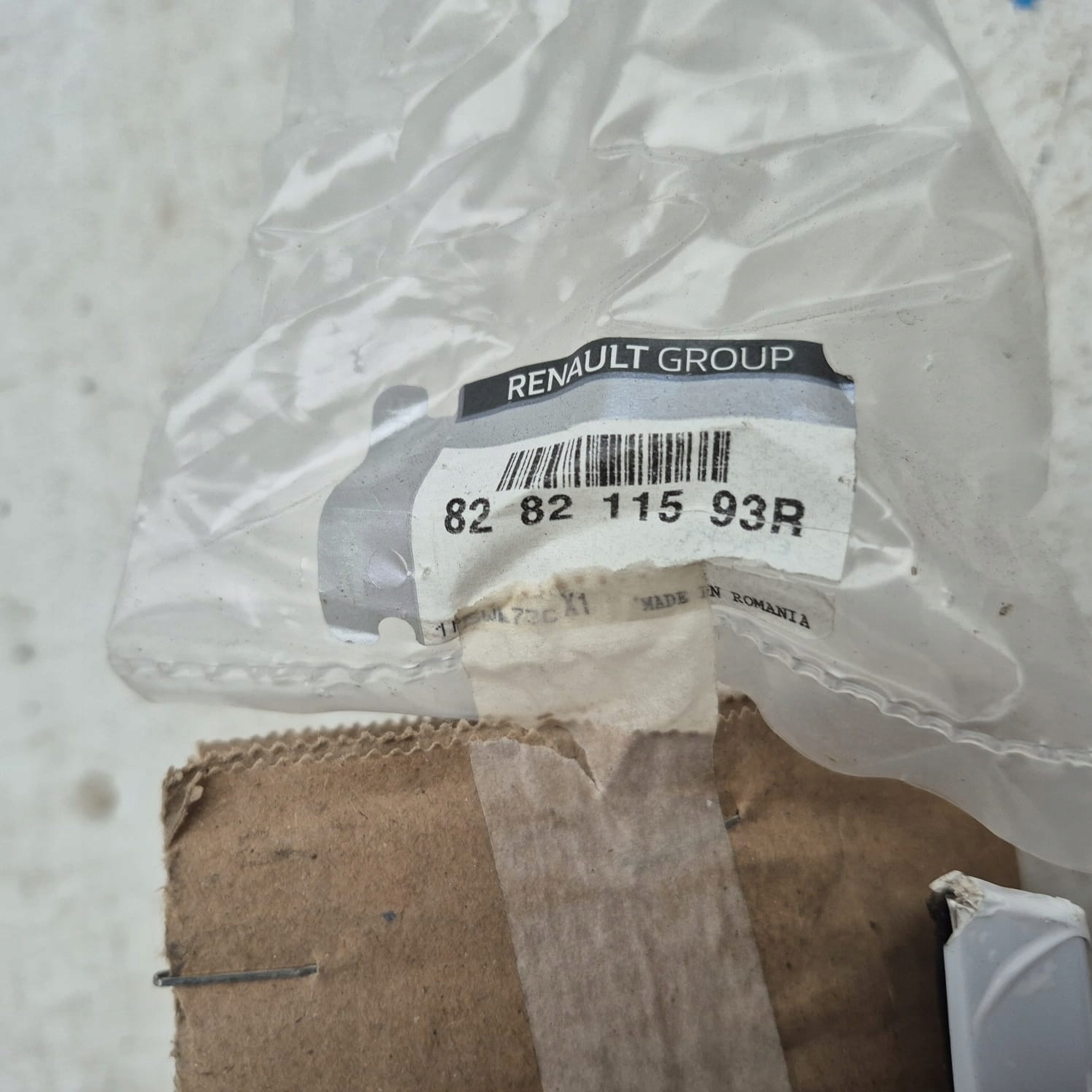 RENAULT CLIO 5 V 20- moulding CHROM door right front