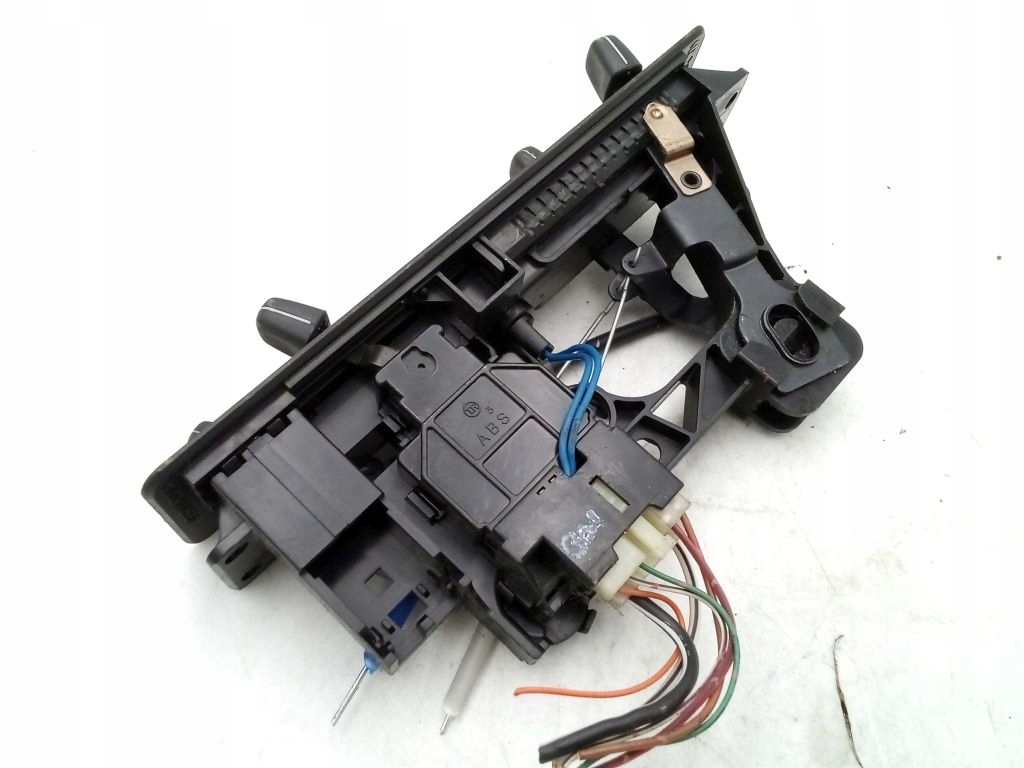 Toyota Rav4 and 1 control panel air conditioning devices