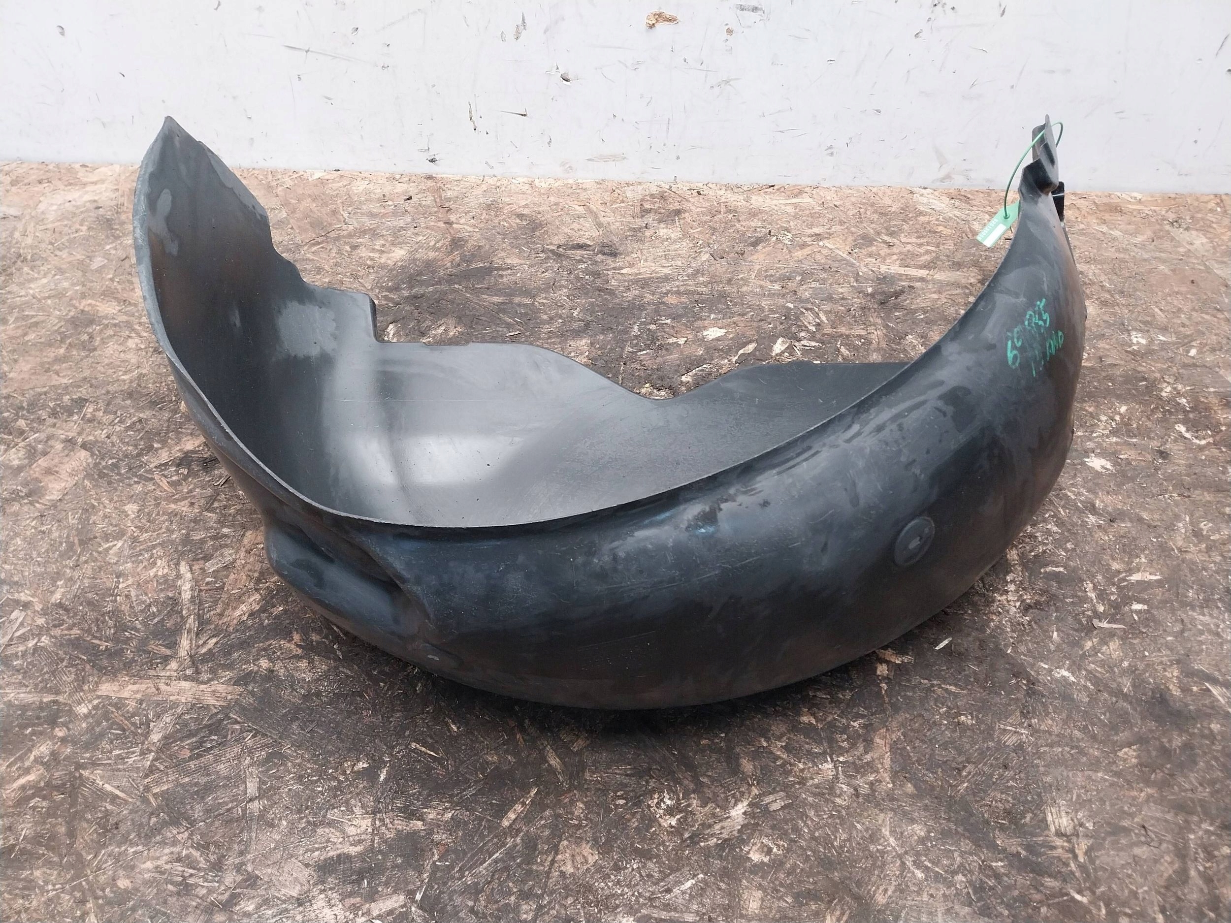 mudguard right rear part 7H0810972C VW MULTIVAN T5 LIFT