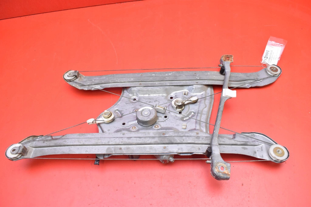 window regulator right front EU MR989947 MITSUBISHI GRANDIS 03-11
