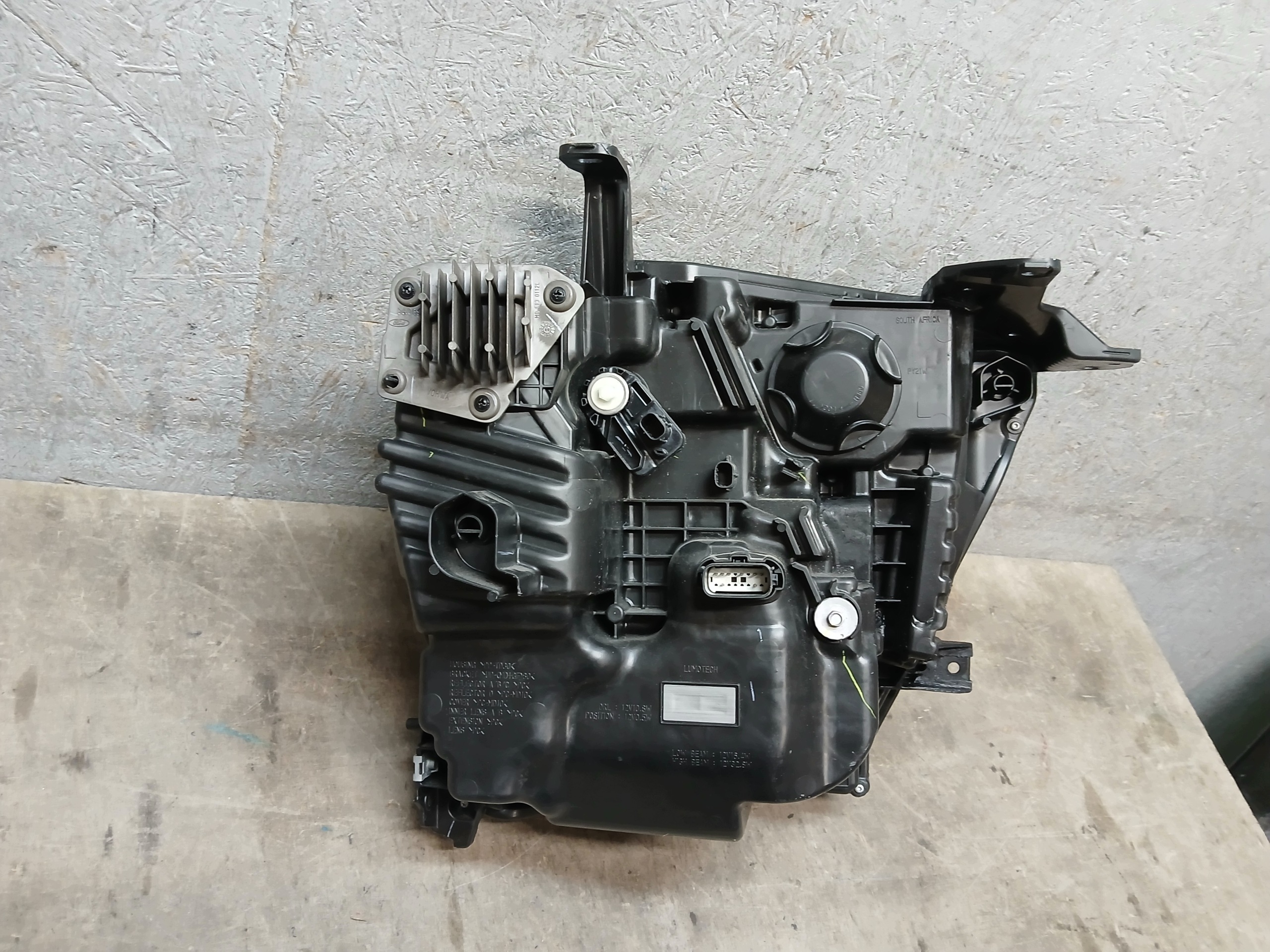 light front left FORD RANGER FULL LED 22- N1WB-13E015-EE