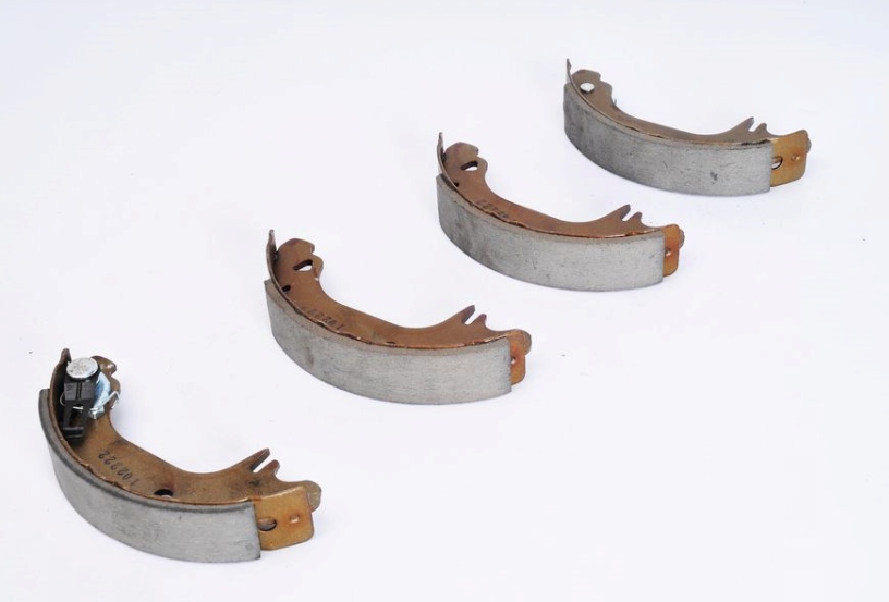 SZCZĘKI HAM. CITROEN SAXO PEUGEOT 106 205 180X32