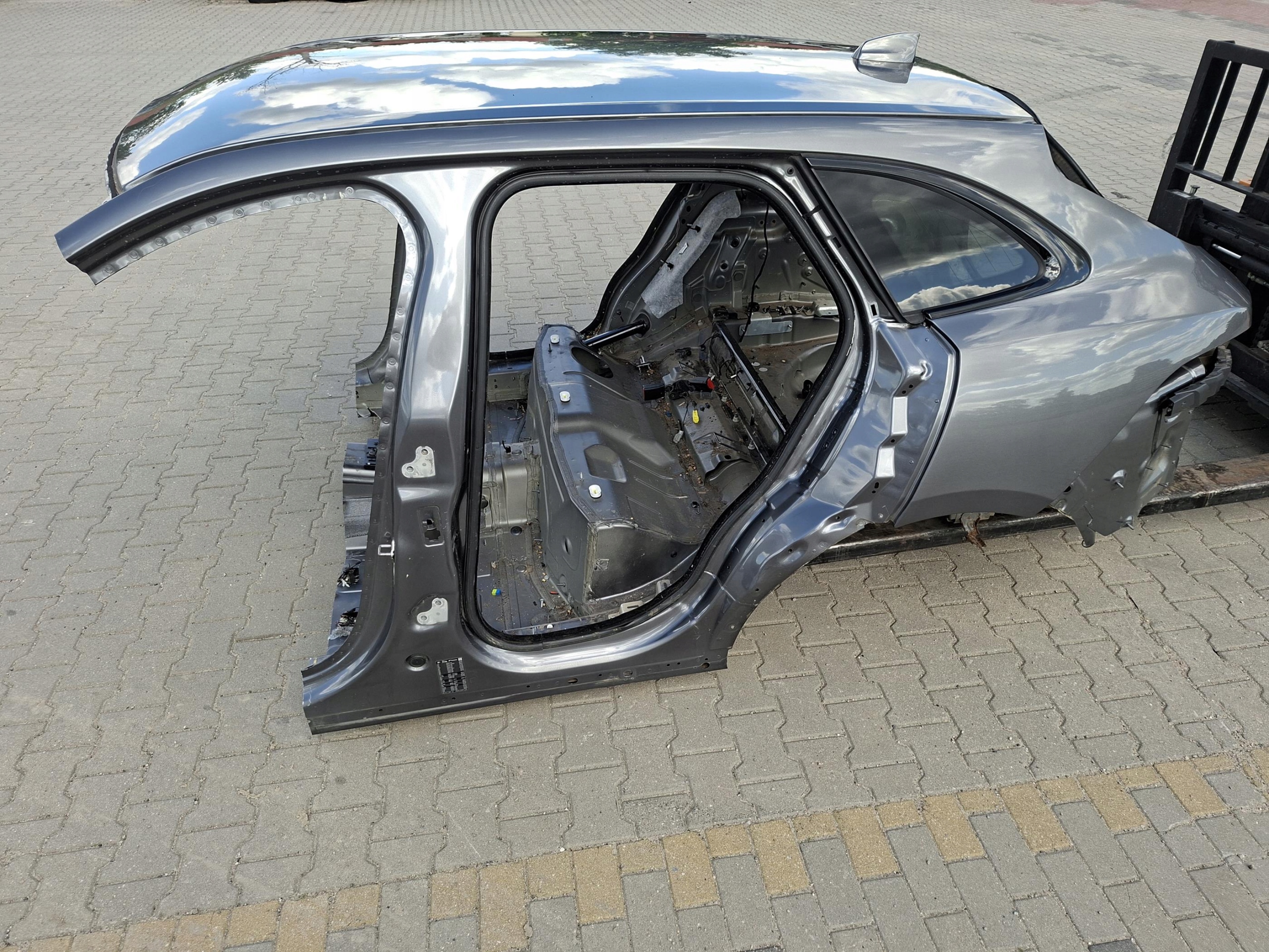 fender rear part rear left quarter left JAGUAR F-PACE X761 LKH
