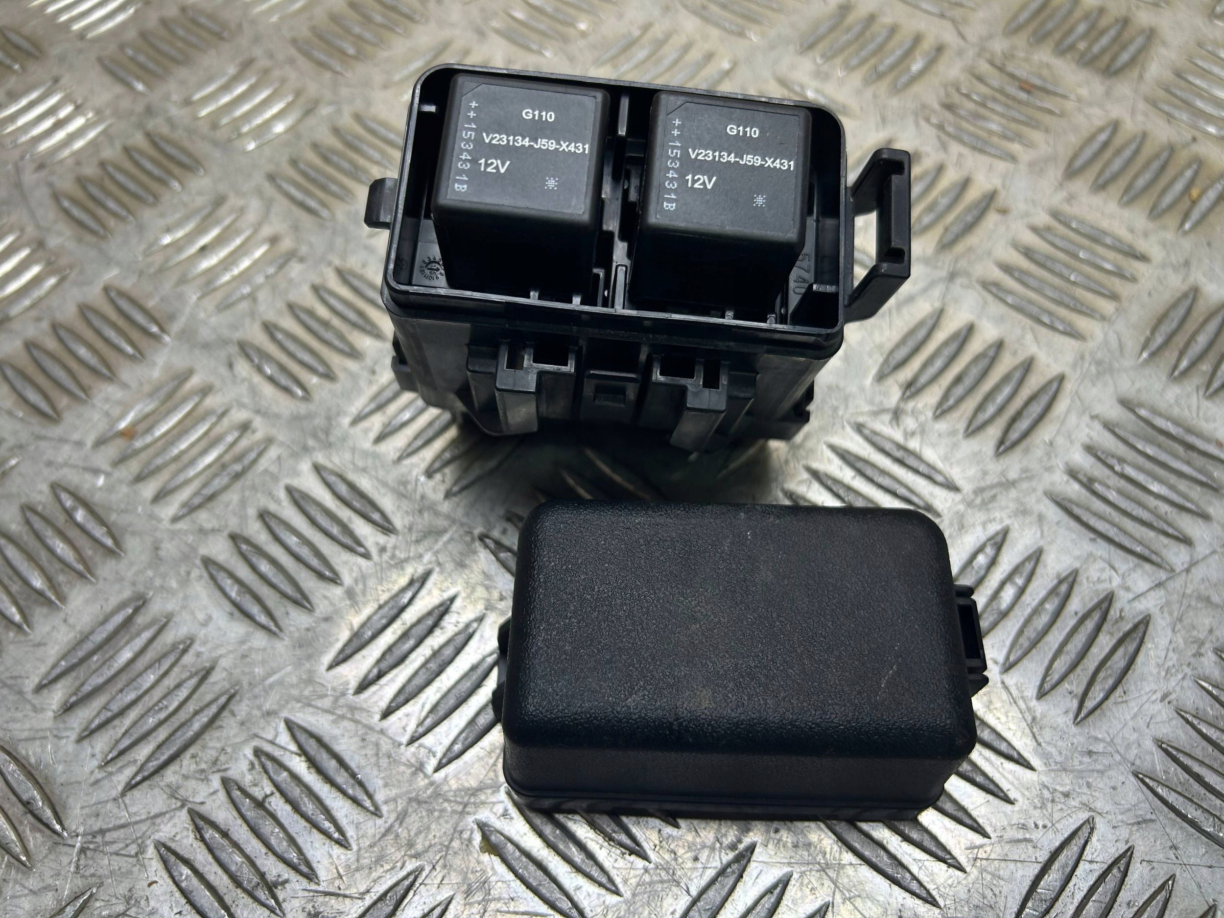 Châssis / Module Fusibles Mazda 6 2016 KD4566750