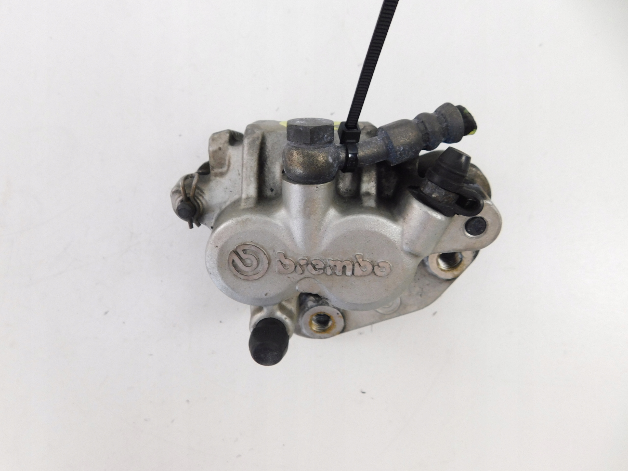 YAMAHA XTZ 660 TENERE ТОРМОЗНОЙ СУППОРТ ПЕРЕДНИЙ ПРАВЫЙ