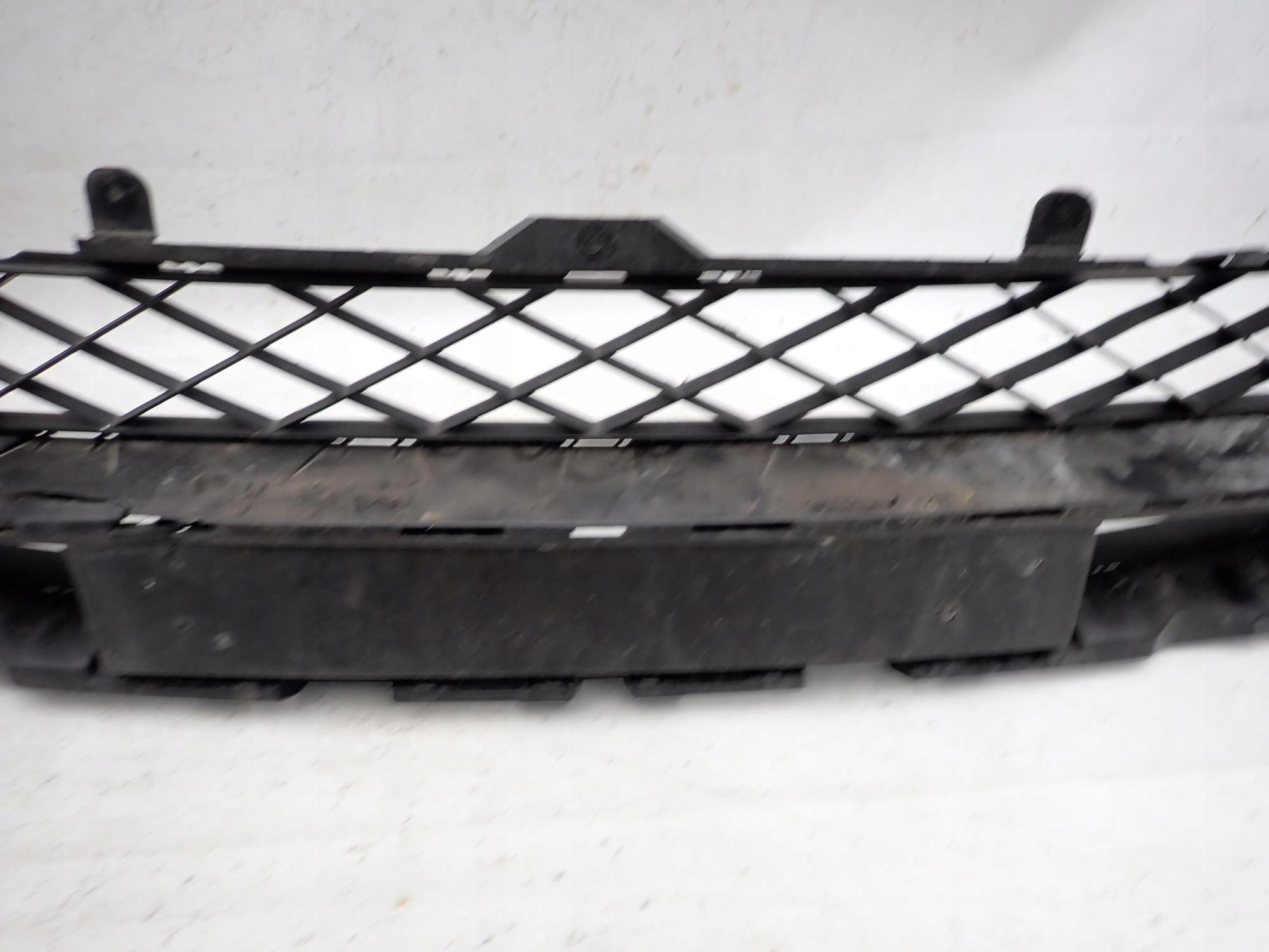 RENAULT CLIO IV 4 RS LIFT 16-19 Lüftungsgitter der Stoßstange mitte