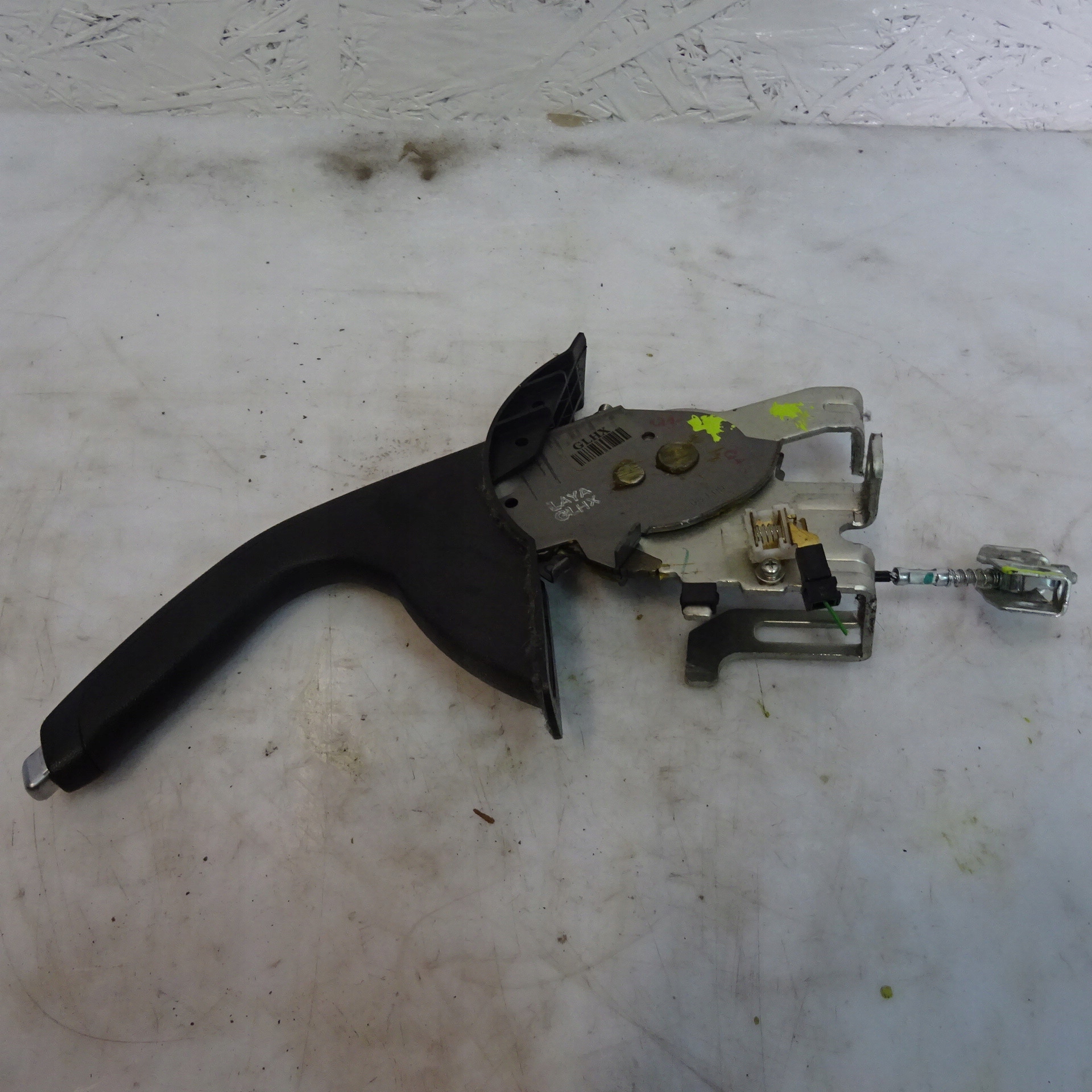 HYUNDAI I20 16R рычаг ручного тормоза